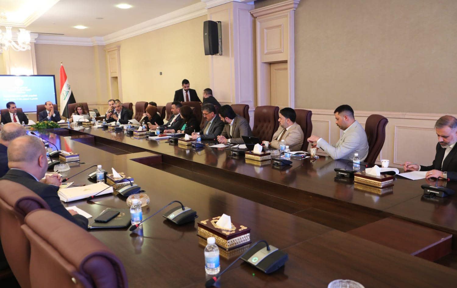 وەزیری دارایی عێراق بۆ لیژنەى دارایی پەرلەمان: قەرەبووى بودجەى راگرتنى نەوتى هەرێمى کوردستان دەکەینەوە