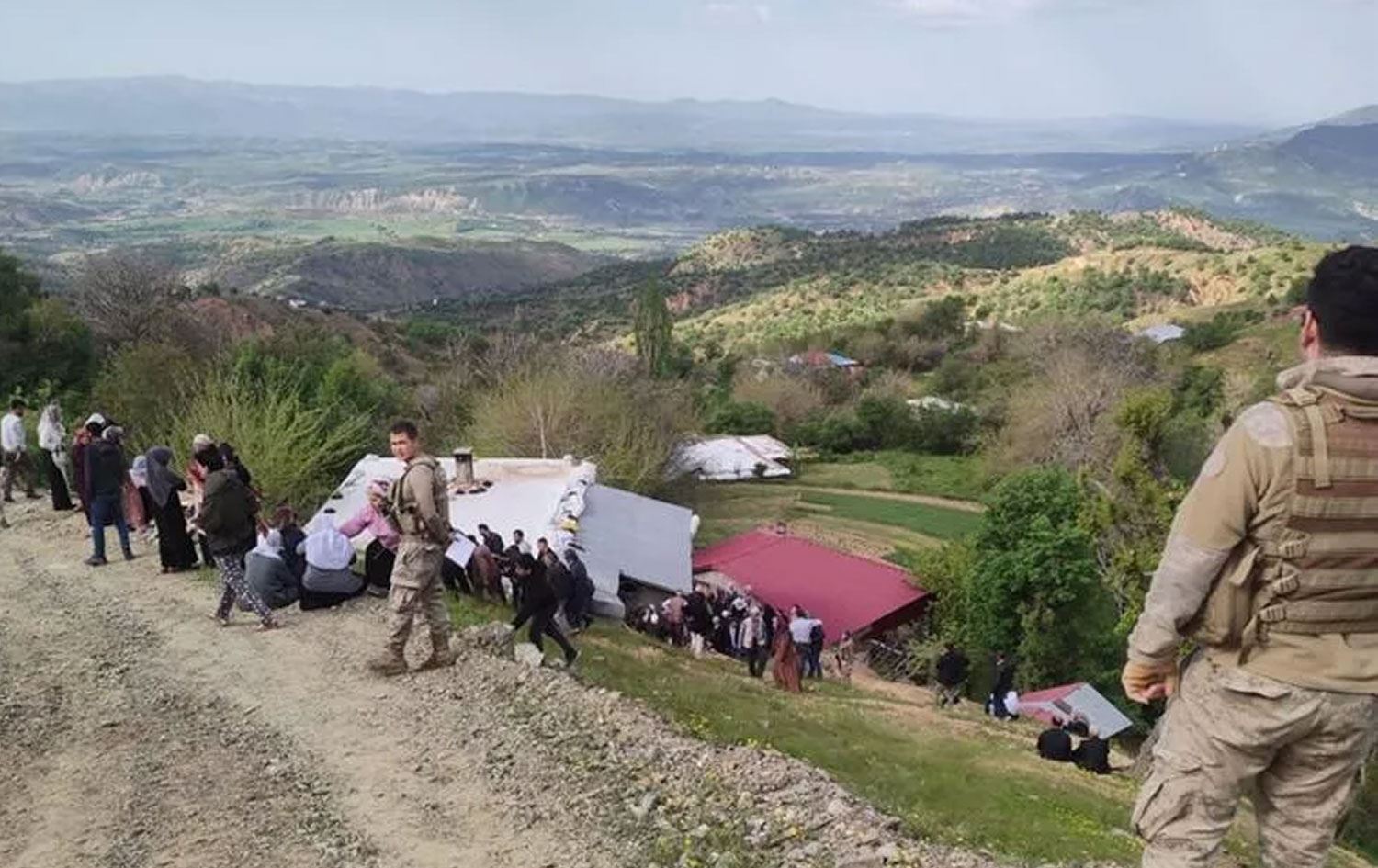 Li Amedê bûyera trafîkê: 2 kes mirin, 10 kes jî birîndar bûn