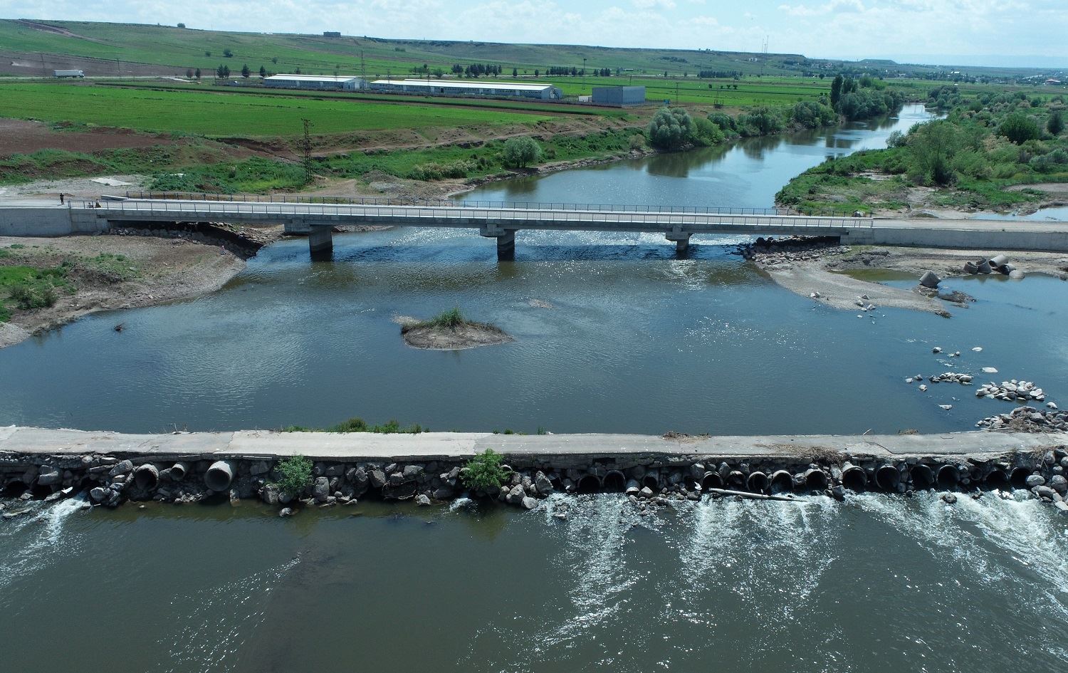 Li Amedê çêkirina pira ku rêya 16 gundan digihîne hevdu bidawî bû