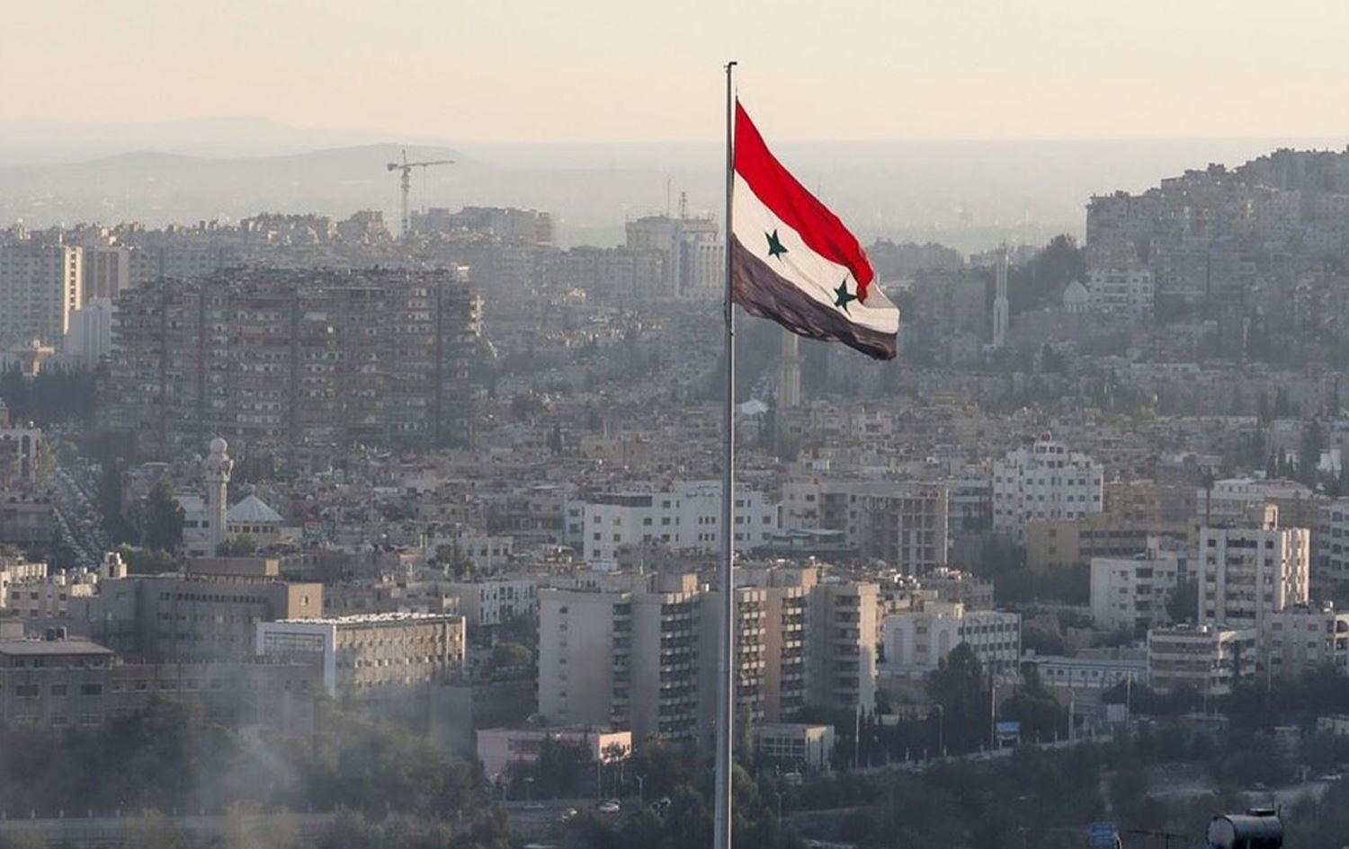 داعش يتبنّى تفجير مركبة داخل مركز الشرطة بدمشق