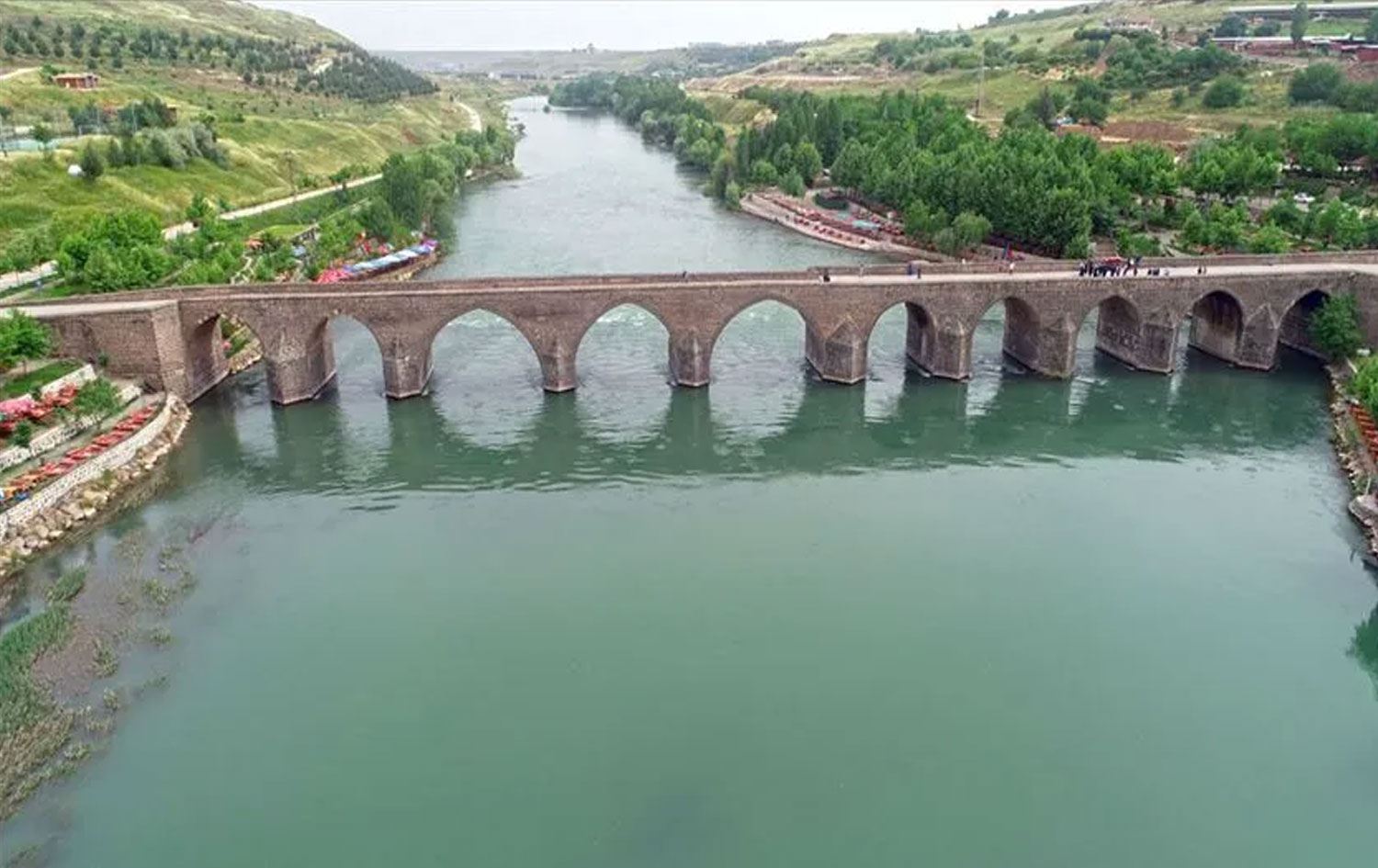 Diyarbakır'da Dicle Nehri'nde ceset bulundu