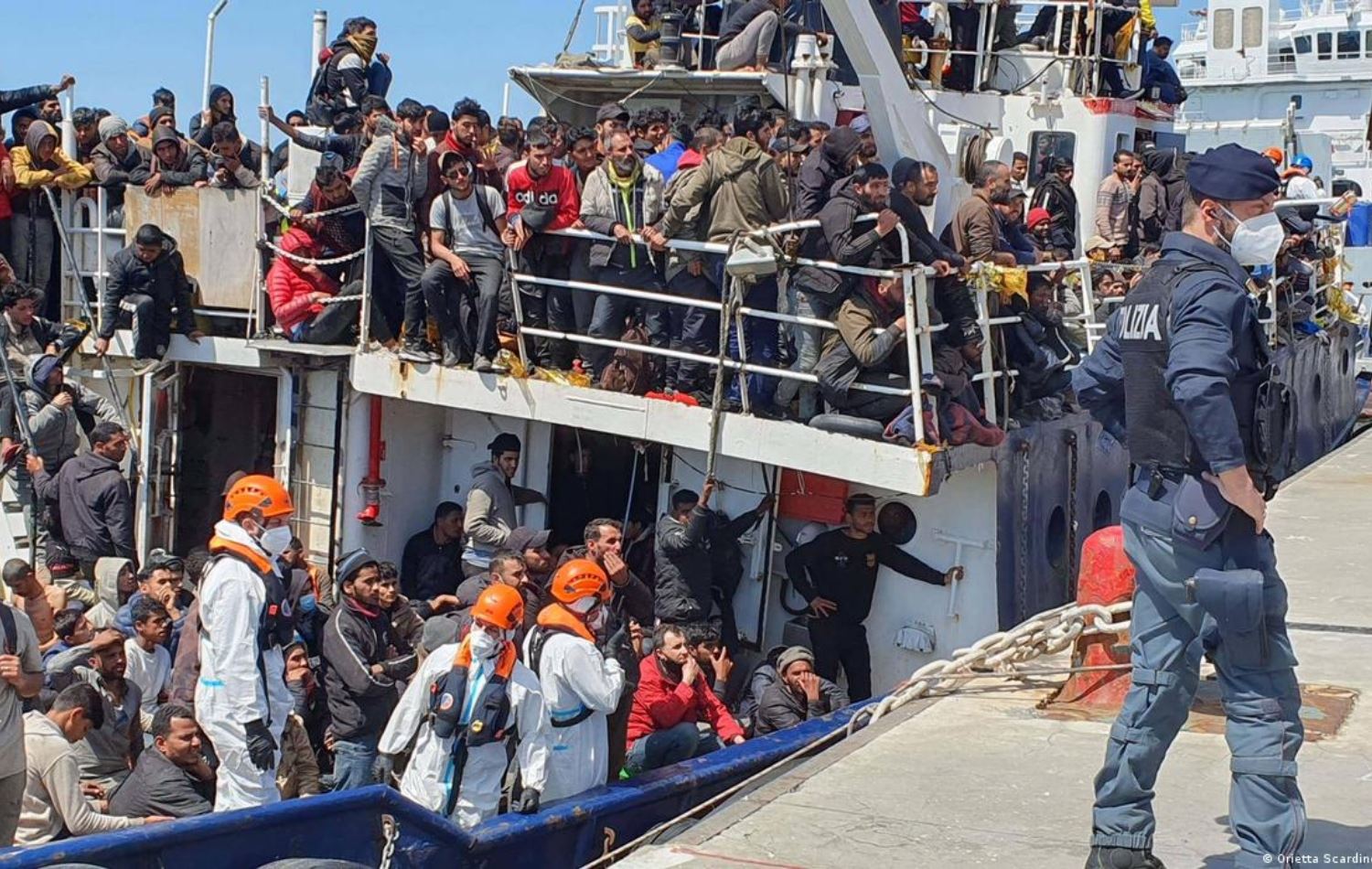 پۆلیسی ئیتاڵیا: 29 قاچاخچیمان دەستگیرکرد کە سەرکردەکانی باندەکە کورد بوون