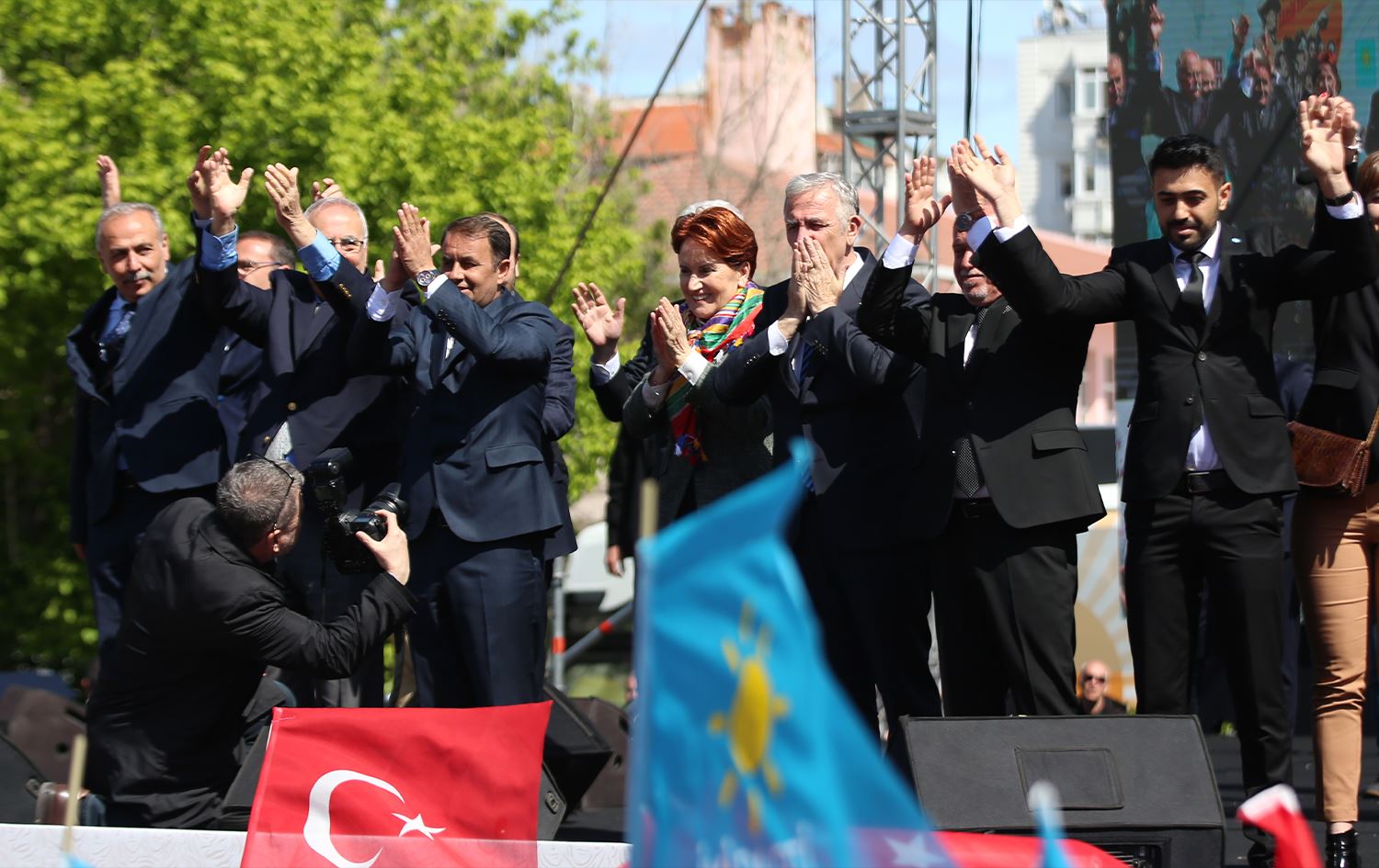 Akşener: Li Tirkiyê ti caran wek niha zimanê hilbijartinê kirêt nebûye