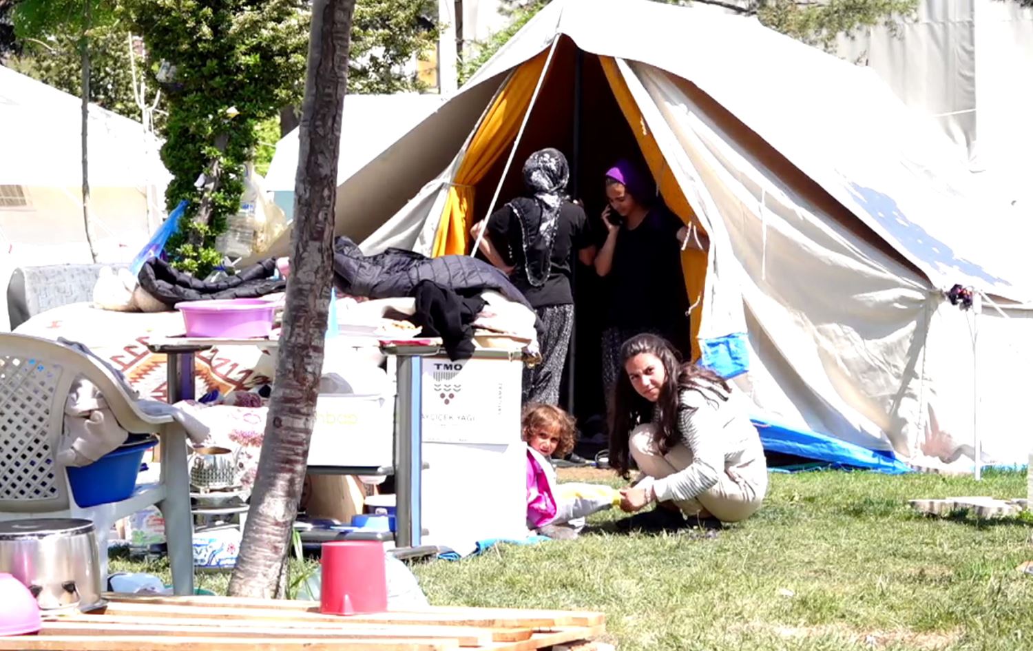 Xelkê navçeyên erhejê hewl didin vegerin jiyana asayî