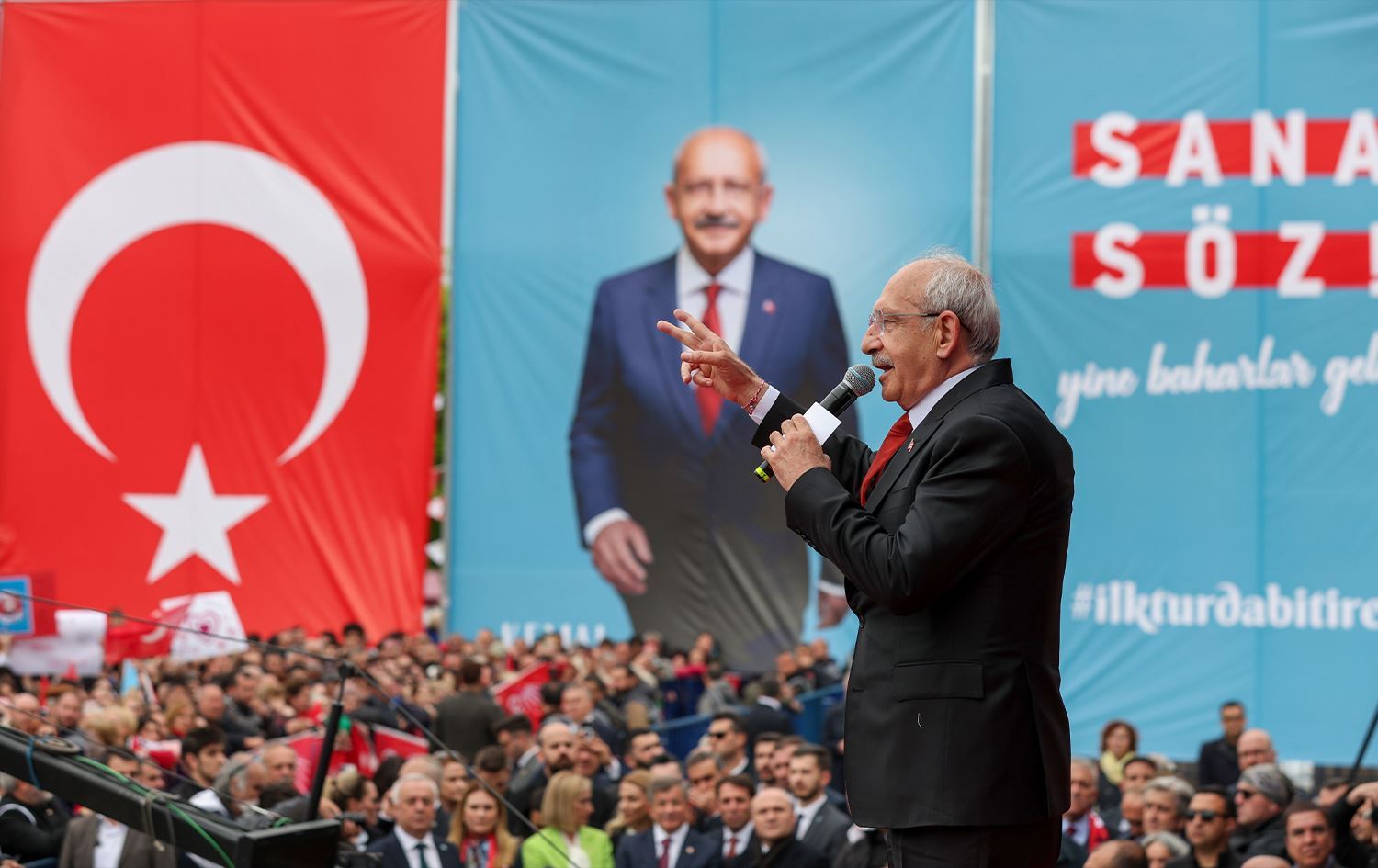 Kılıçdaroğlu Samsun mitinginde çelik yelek giydi