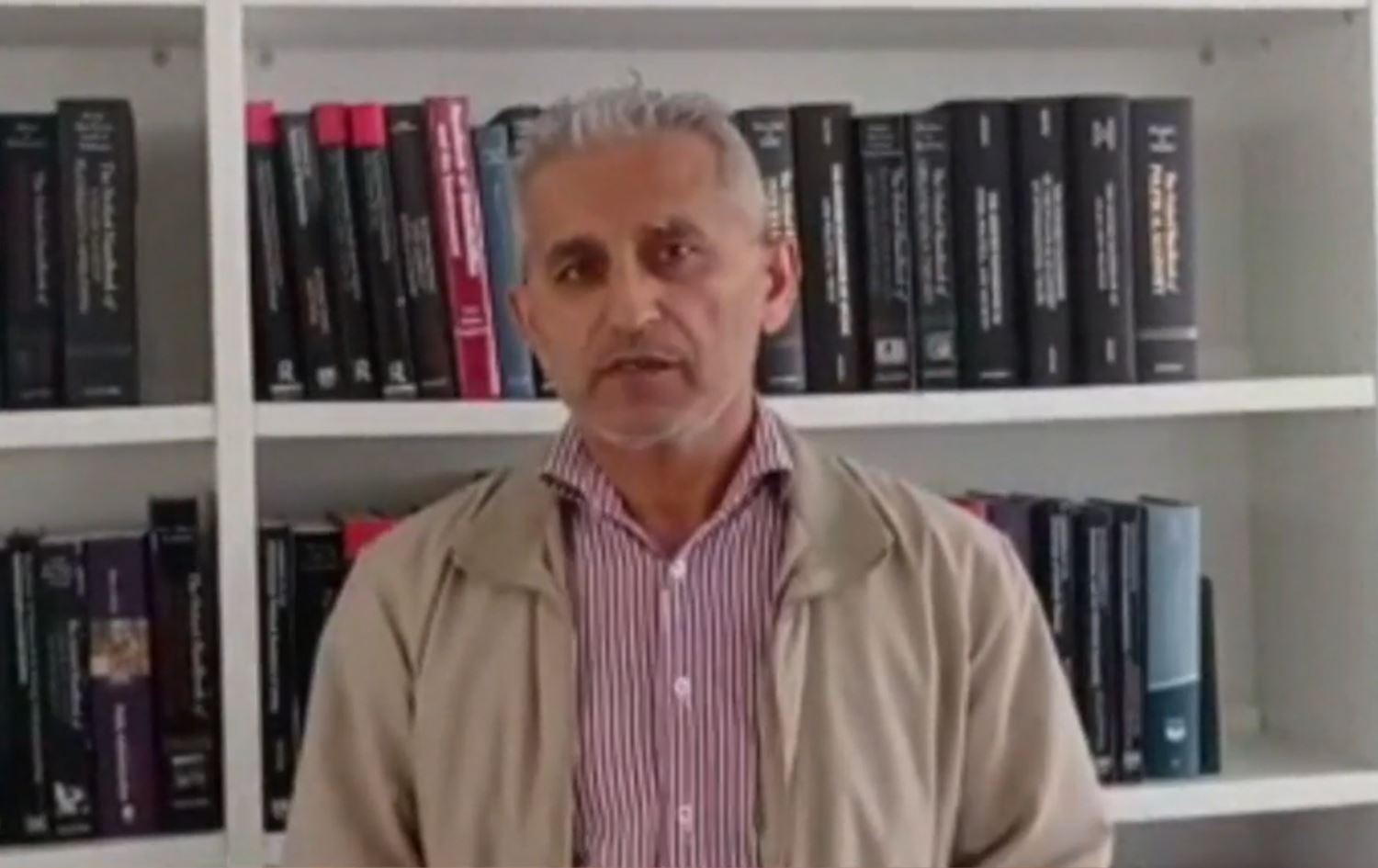 “Daketina nirxê lîreyê Sûrî bi nêzîkbûna Hikûmeta Sûriyê û Komkara Erebî ve girêdayî ye”