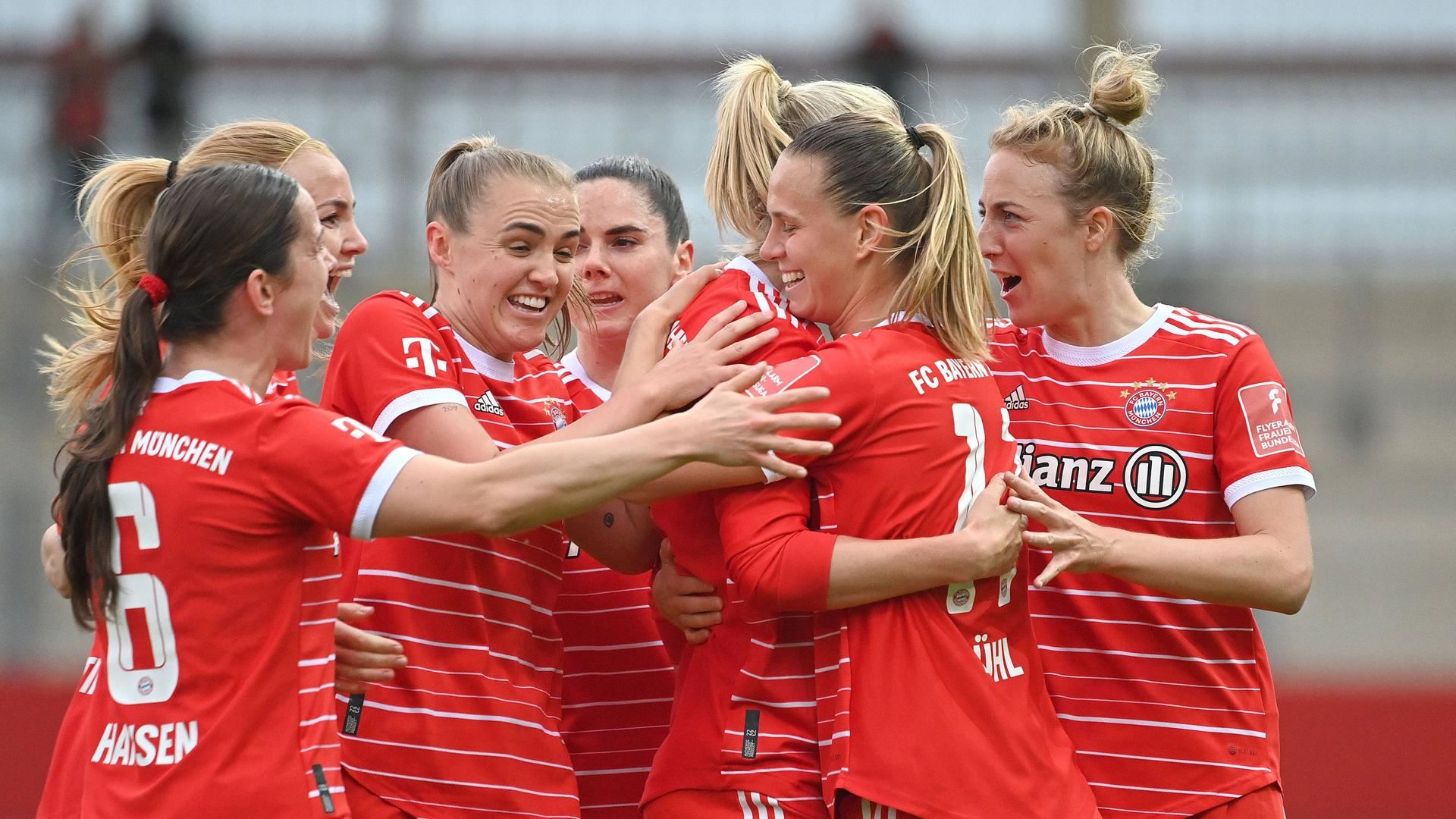 ڤیدیۆ؛ خانمانی بایرن میونشن پێشەنگی خولی ئەڵمانیان