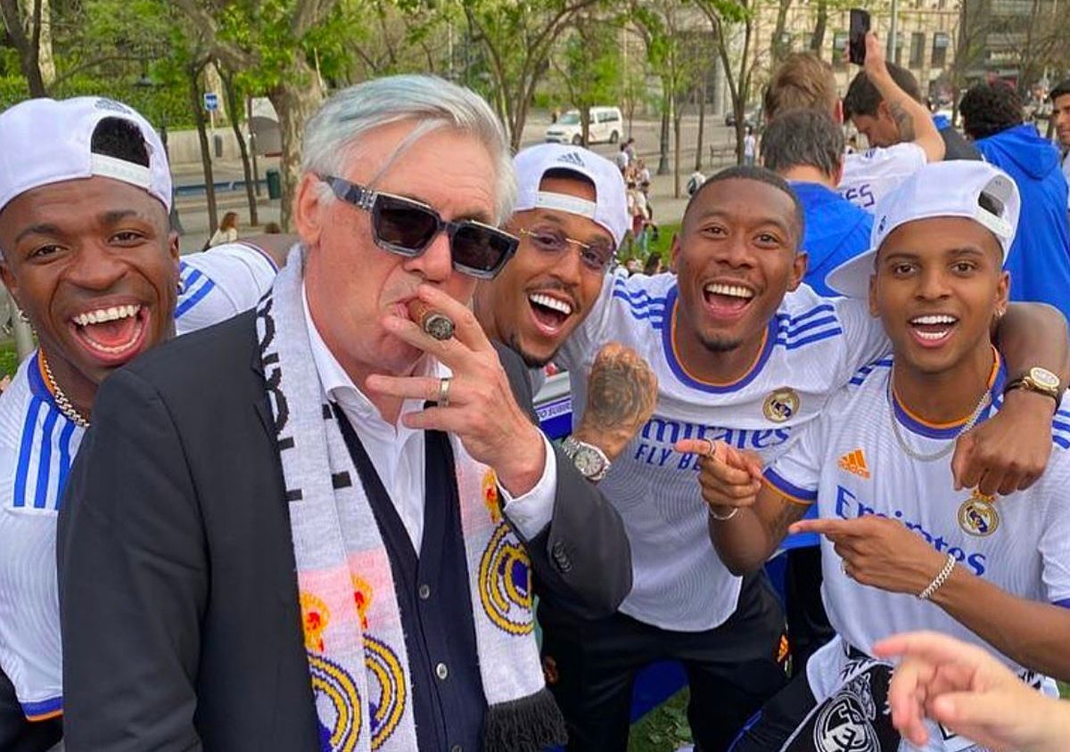 ڤینیسیۆس باشترین یاریزانی جیهانە؟ ئەنچیلۆتی وەڵام دەداتەوە