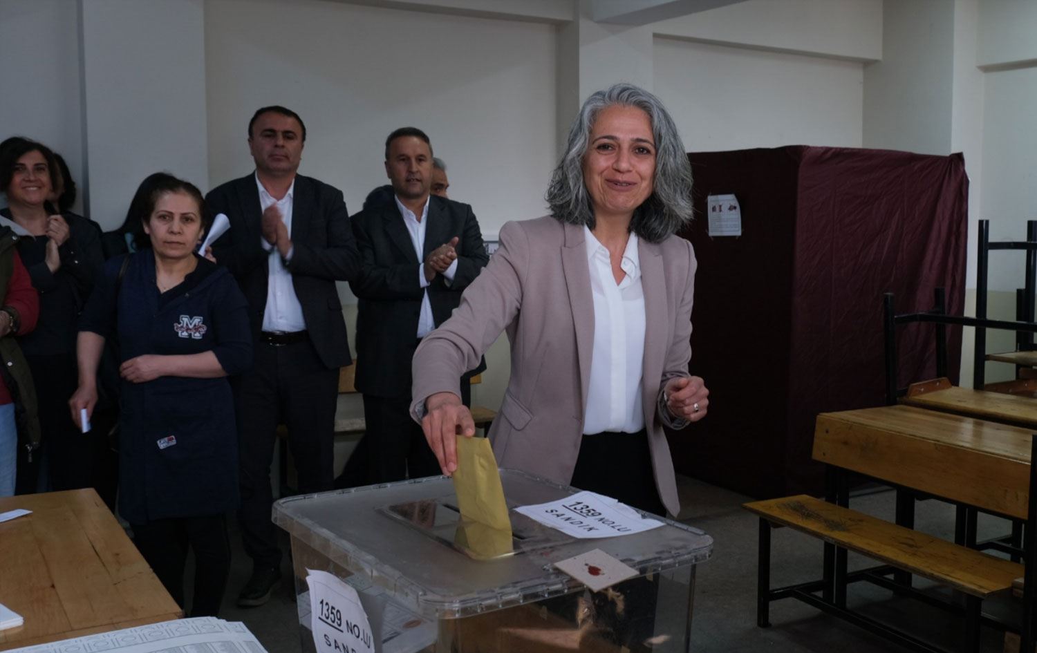 Yeşil Sol Parti Eş Sözcüsü Uçar, oyunu kullandı