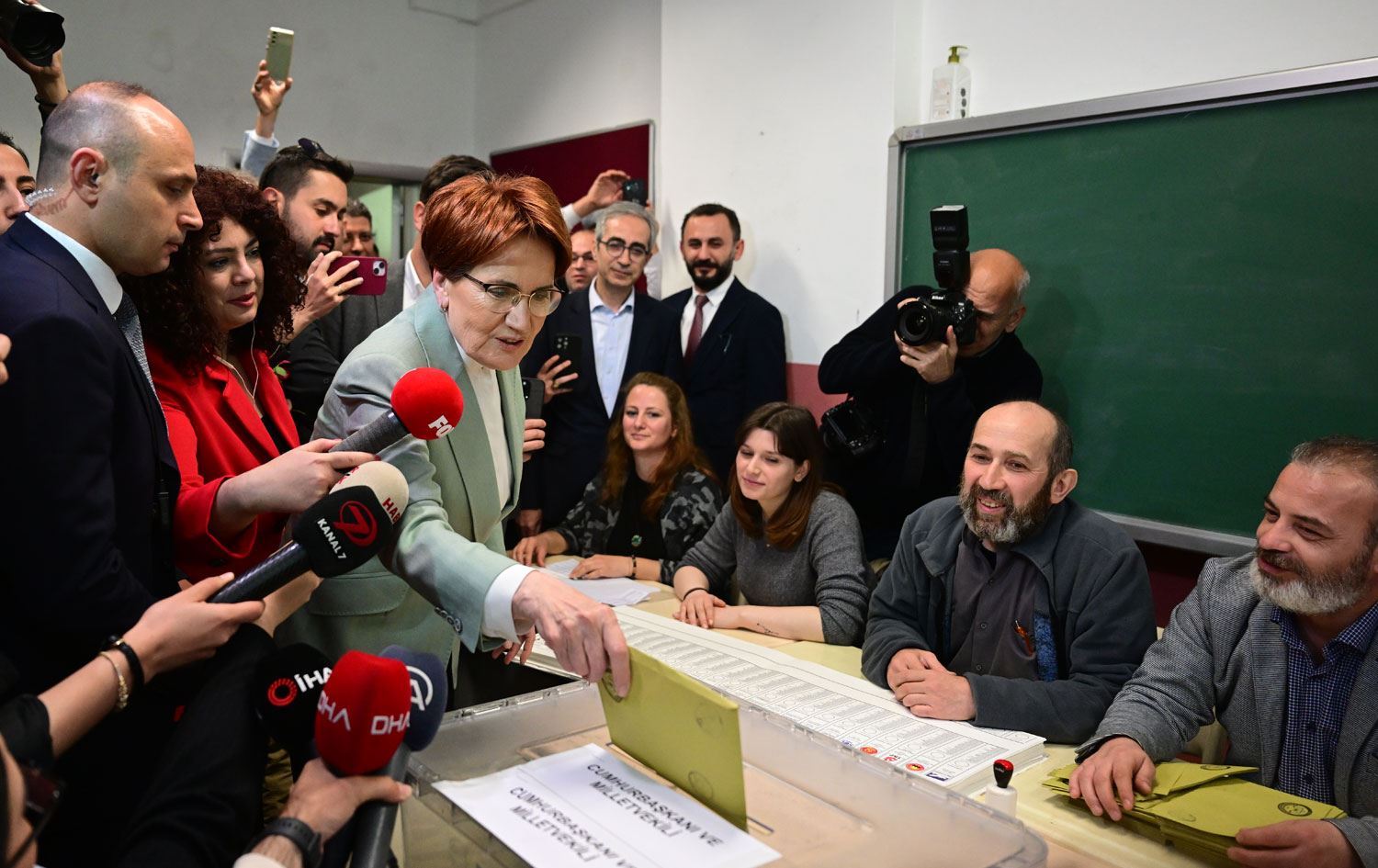 Akşener: Divê her kes rêzê li encamên hilbijartinê bigre