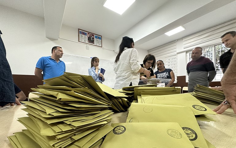جیاکردنەوەی ئەنجامی هەڵبژاردنی پەرلەمان و سەرۆکایەتیی تورکیا بەردەوامە: وێنە: AA