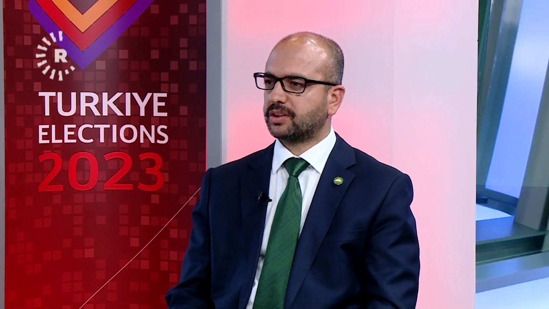 Cîgirê Serokê Giştî yê HUDA PARê: Em dê giringî bidin pirsa Kurd û Zimanê Kurdî