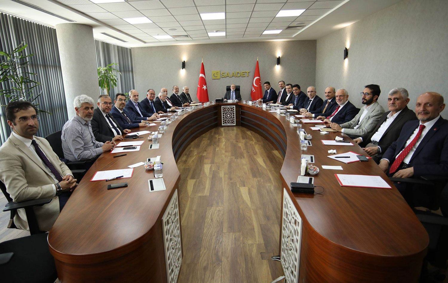 HDP, DEVA ve Saadet Partisi kurulları seçim sonuçları için toplandı