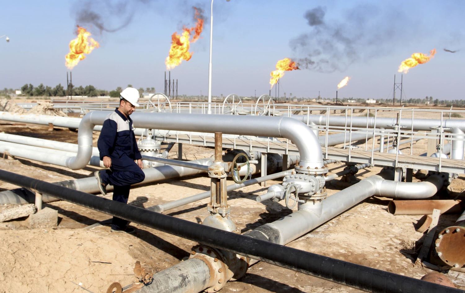 نرخی بەرمیلێک نەوت گەیشتەوە سەرووی 76 دۆلار