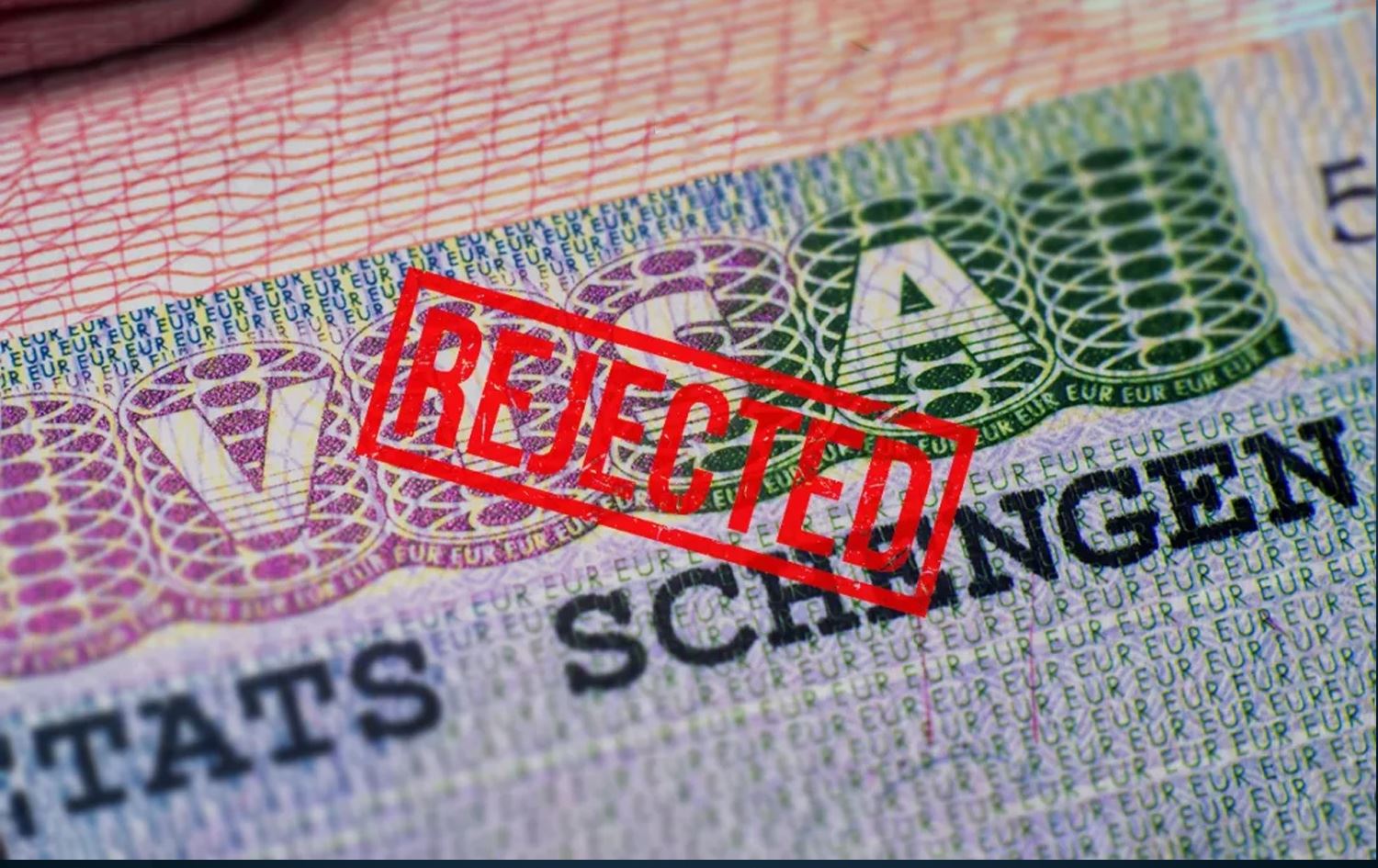 لێکۆڵینەوەیەک: هیندییەکان زۆرترین کەسن کە داوای ڤیزەی شنگنیان رەتدەکرێتەوە