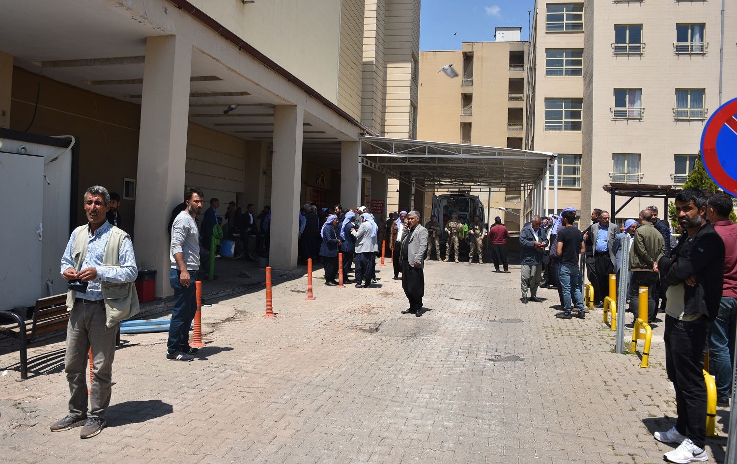 Li Rihayê ji ber erd şer derket: 7 birîndar