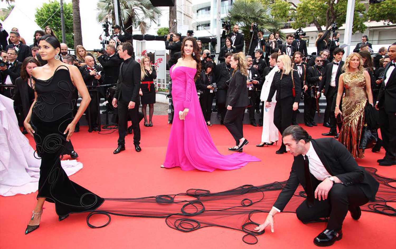 دیزاینێکی نالی بارزانی لەسەر فەرشی سووری فێستیڤاڵی کان خرایەڕوو