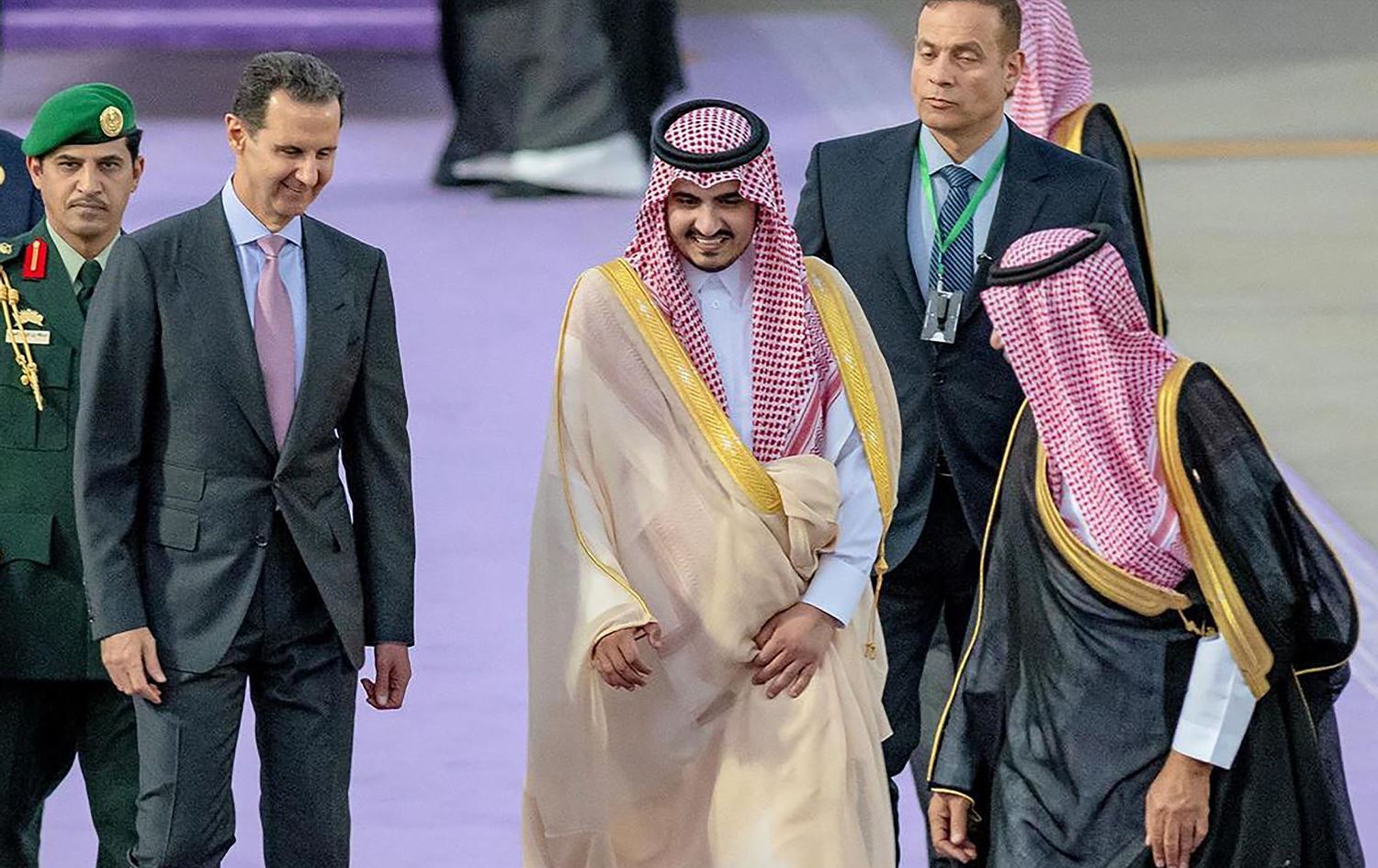 Rojavayê Kurdistanê li ser beşdariya Esed di Lûtkeya Erebî de çawa difikire?