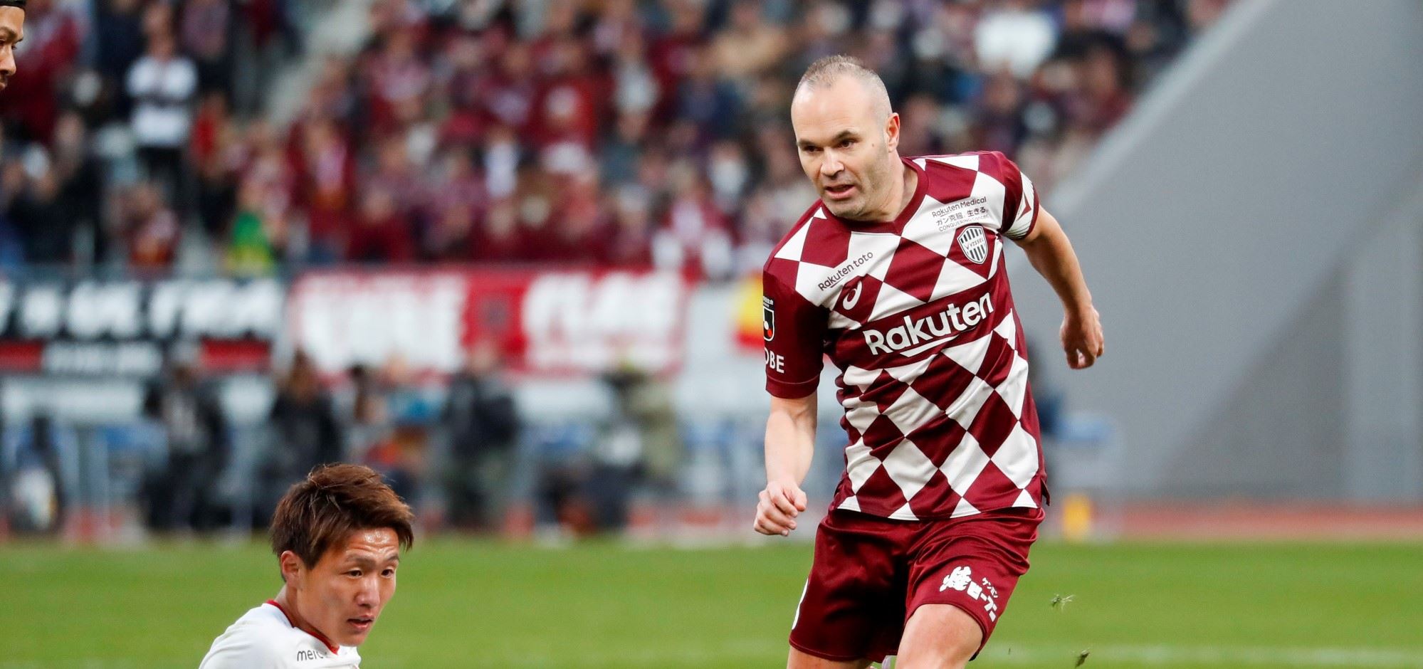 ئاندرێس ئینێستا لە ژاپۆن