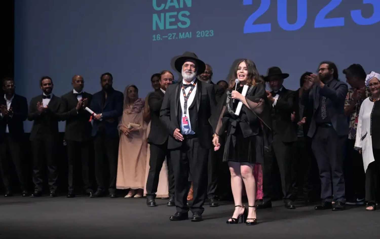 لە کاتی راگەیاندنی خەڵاتی باشترین دەرهێنەر بۆ ئەمساڵ مودیر