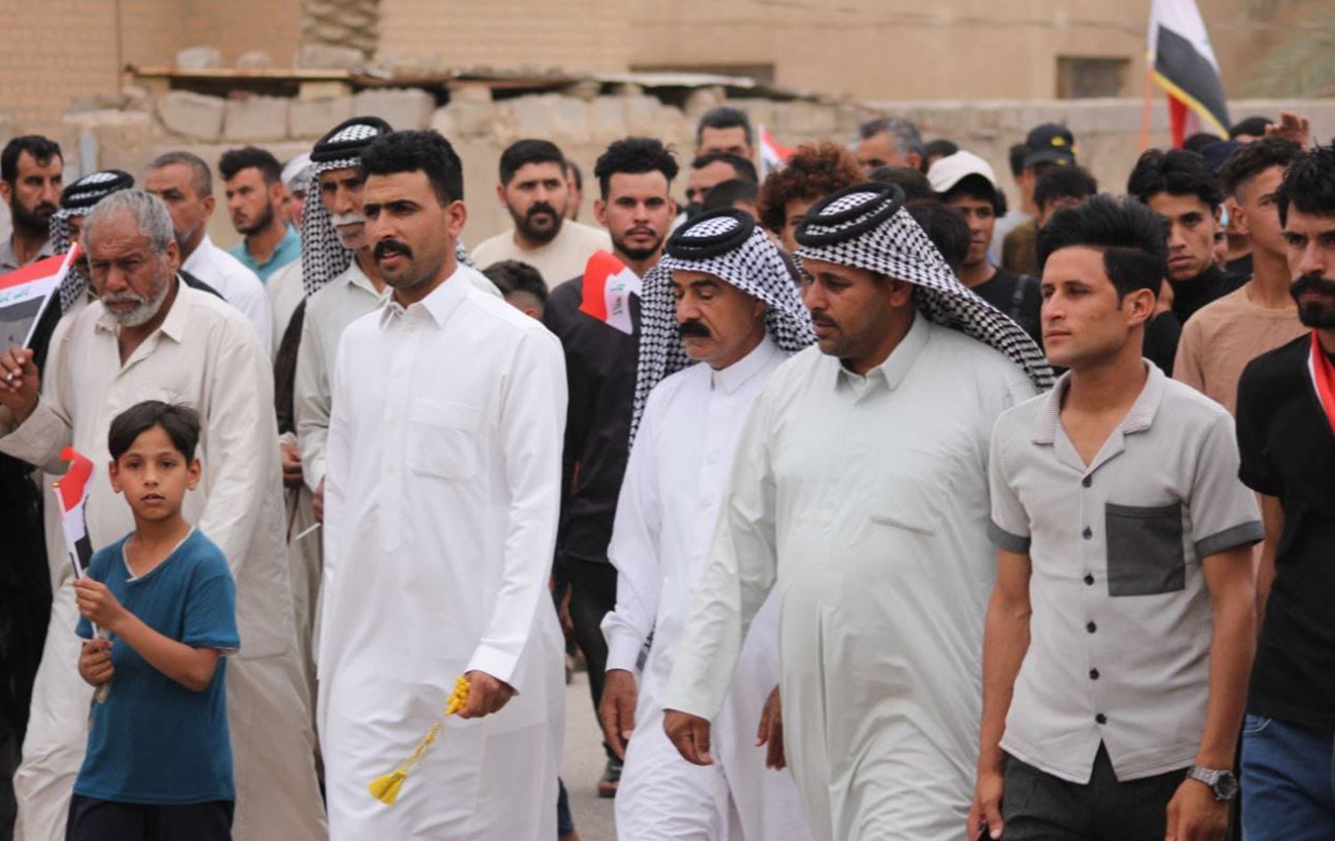 احتجاجات على نقص ساعات تجهيز الكهرباء ورفع سعر الأمبير بمدن عراقية