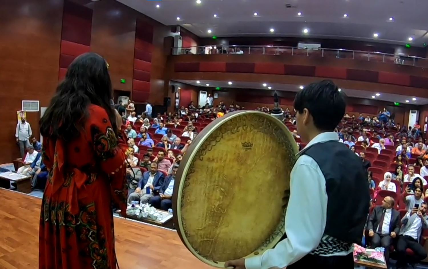 Li Qoserê 30 xwendekar tevlî Pêşbirka Xwendina Helbestên Kurdî bûn