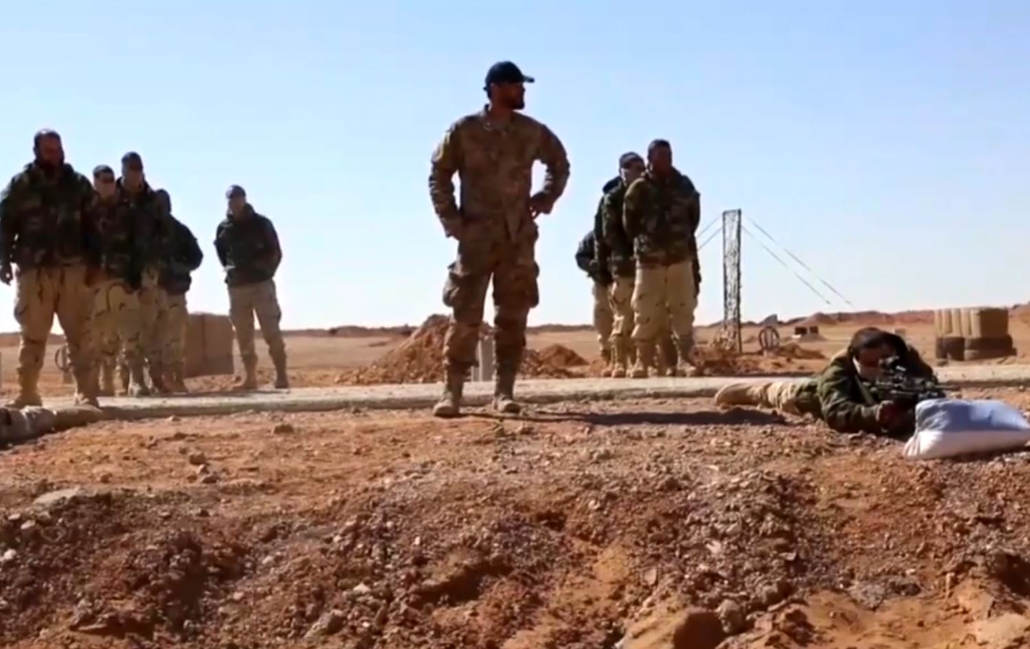 Amerîka dixwaze hevahengiyê di navbera HSDê û Artêşa Sûriyeya Azad de çê bike