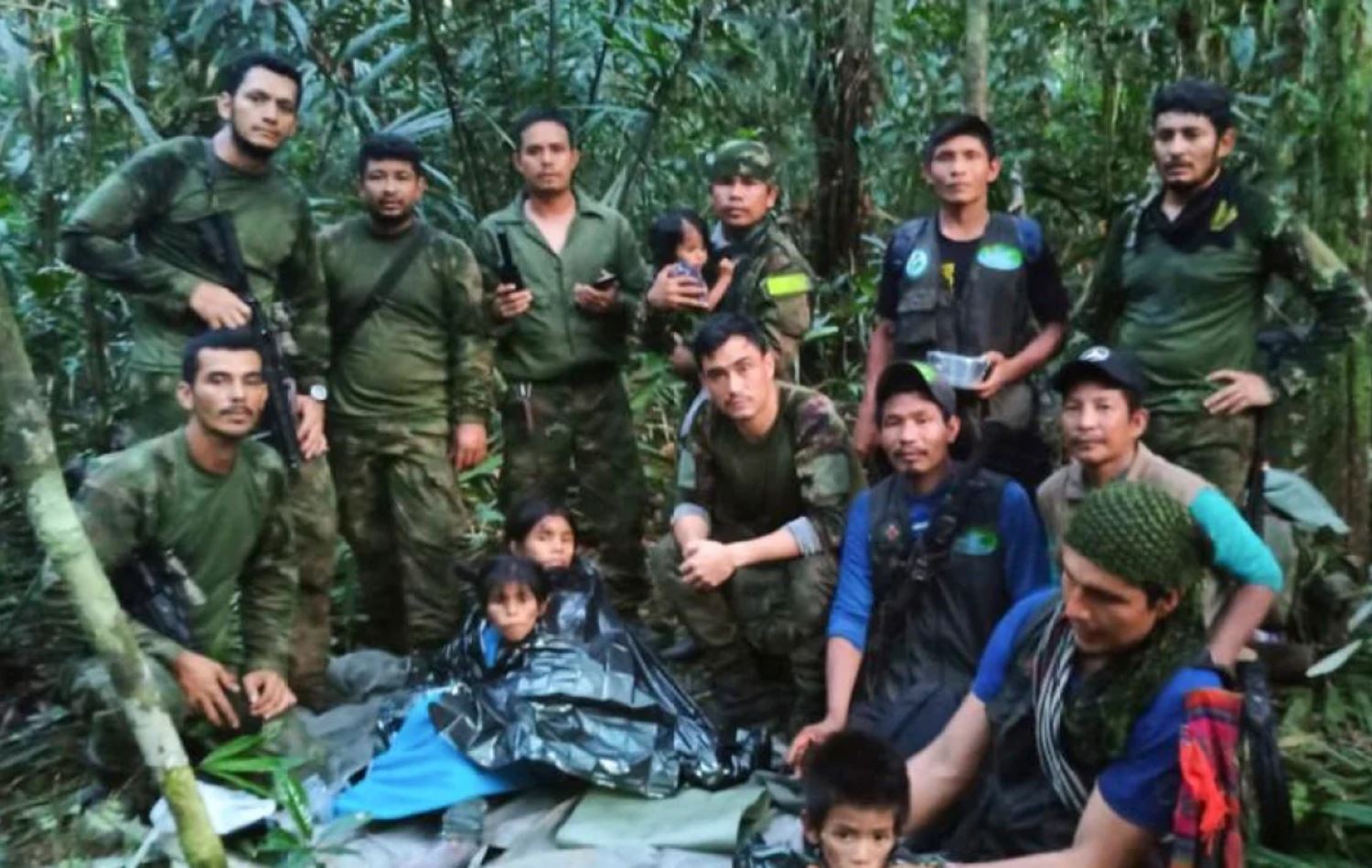  وێنەی منداڵەکان لەدوای رزگارکردنیان کە لەلایەن راگەیاندنی سوپای کۆڵۆمبیا بڵاوکراوەتەوە 