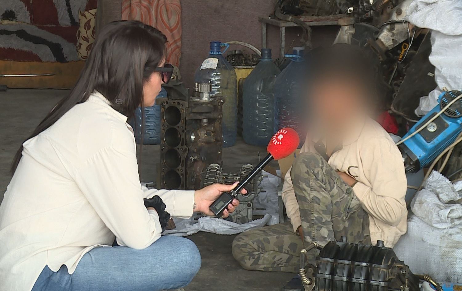 Li Kampa Dareşekranê gelek zarokên penaber kar dikin