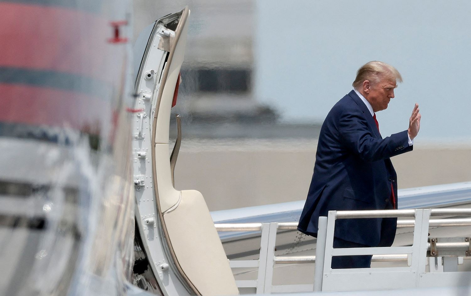 ترەمپ دەچێتە بەردەم دادگەی فلۆریدا