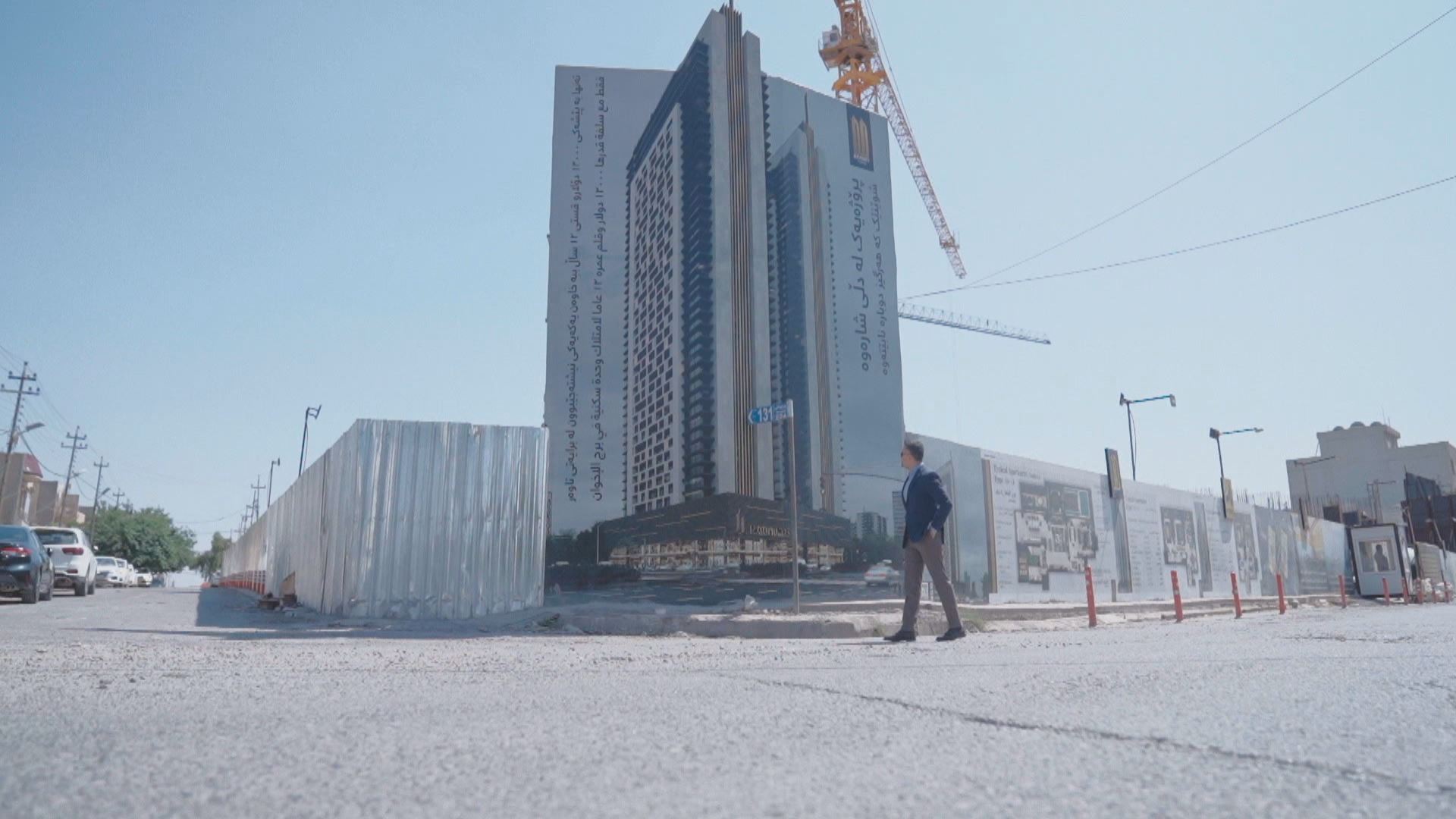 محەممەد شێخ فاتیح لەبەردەم پڕۆژەکەدا 