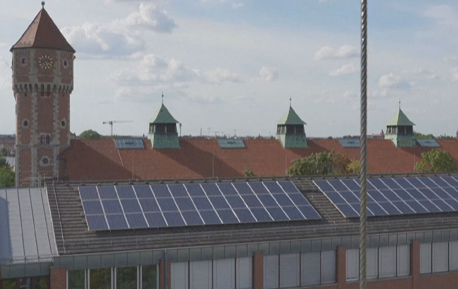 بەرهەمهێنانی کارەبا لە هۆڵەندا لەڕێگەی وزەی خۆرەوە 46% زیادی کردووە