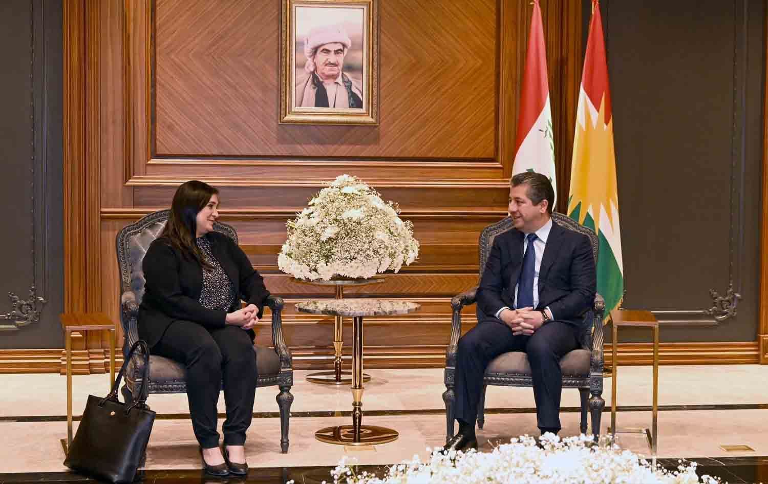 Başbakan Mesrur Barzani ABD Savunma Bakanı Orta Doğu İşlerinden Sorumlu Yardımcısı Dana Stroul ve beraberindeki heyeti kabul etti