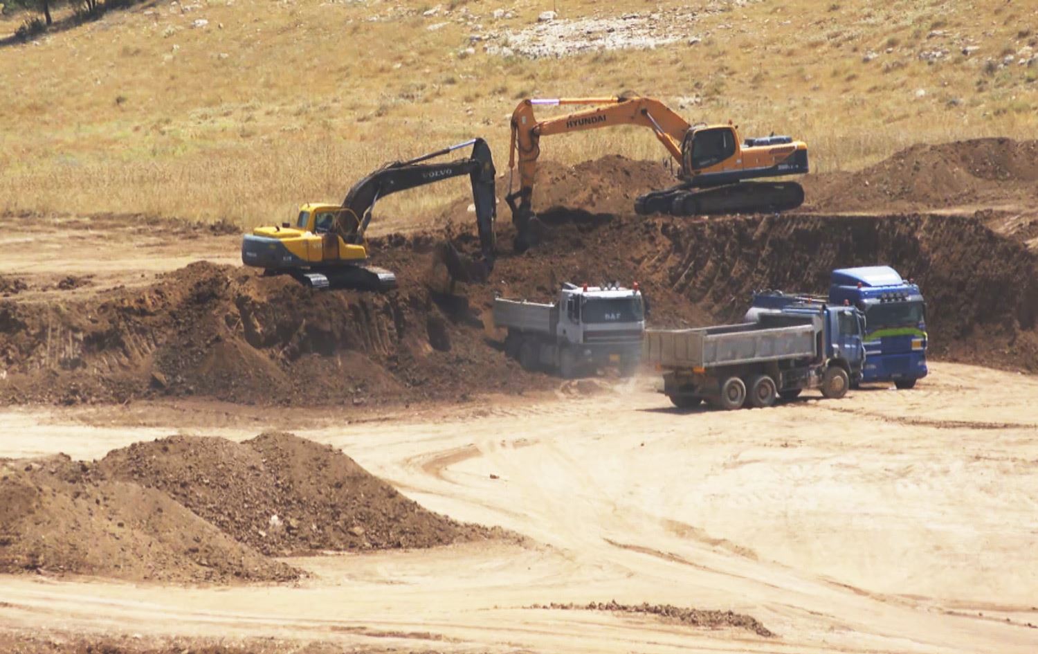 کارکردن لە دوو بەنداو لە دهۆک 