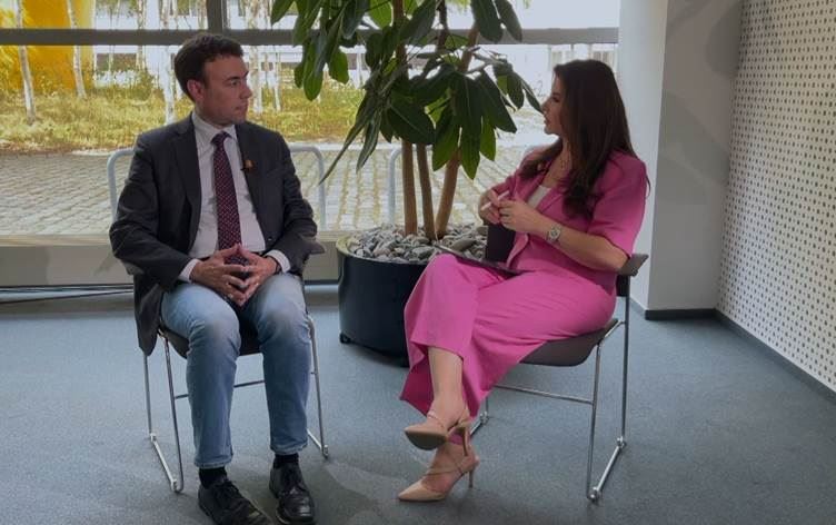  Sosyal Demokrat Parti'nin (SPD) Dış Politika Sorumlusu Nils Scmid