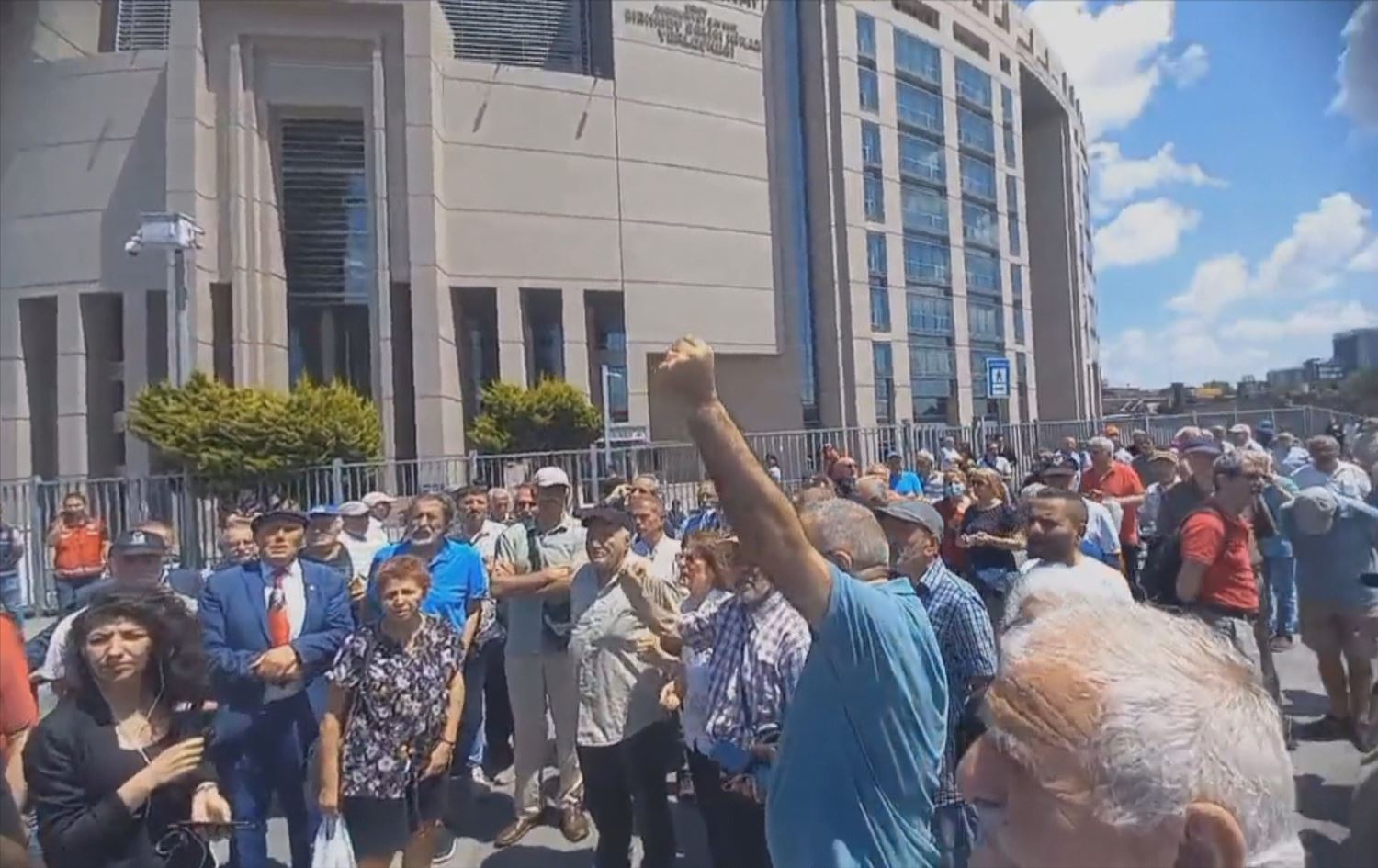 Girtina Merdan Yanardag bû sedema nerazîbûnan