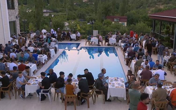 Kevneşopiyeke cuda ya gundekî Kurdistanê; Misilman û Kirîstiyan bi hev re cejnan pîroz dikin