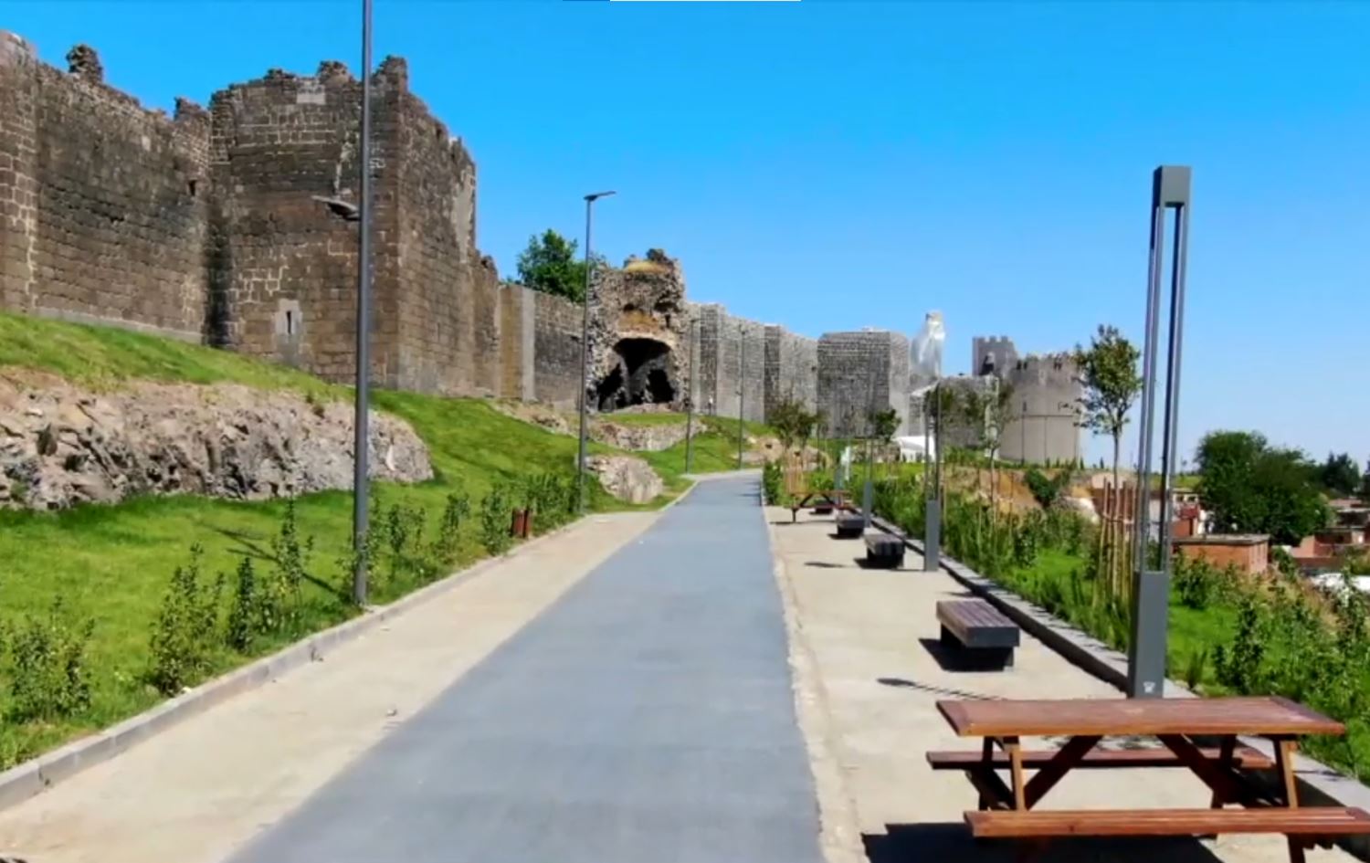 Sûrên dîrokî yên Amedê têne nûjenkirin