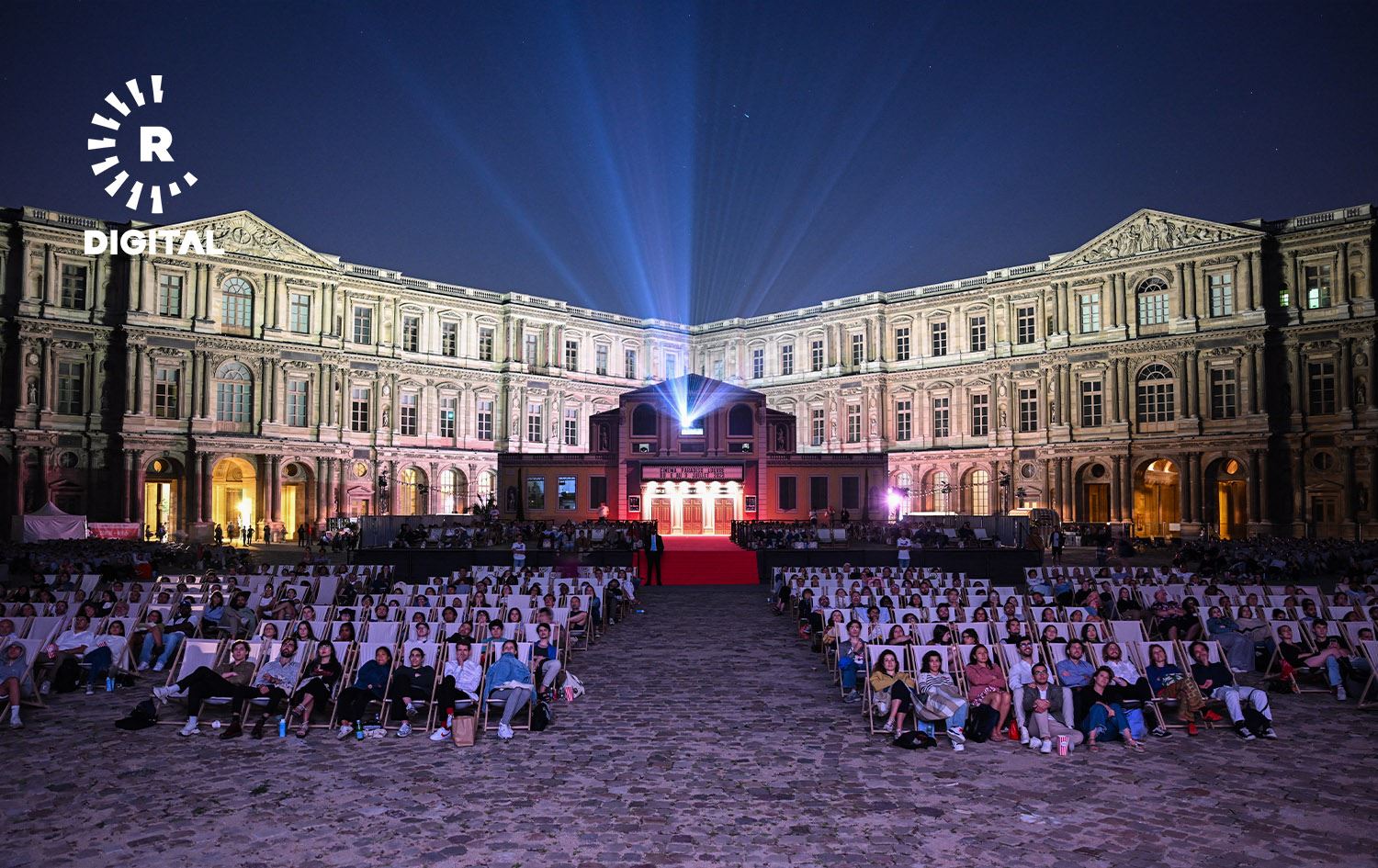 فێستیڤاڵی سینەما لە شوێنی سەرئاوڵا لە پاریس. وێنە؛ AFP