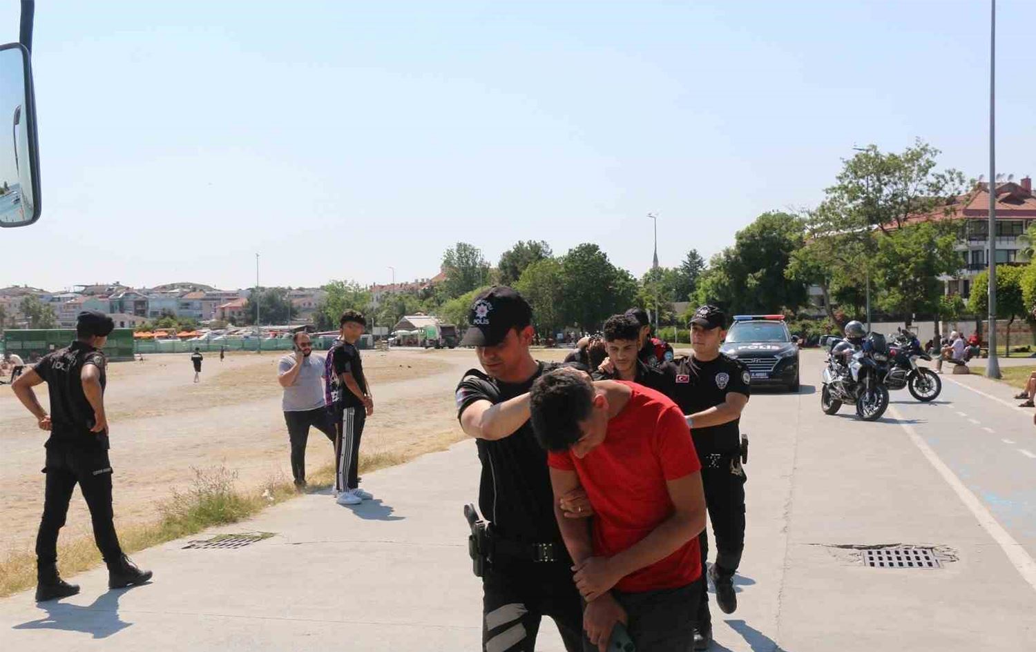 Li Stenbolê 523 koçber hatin desteserkirin