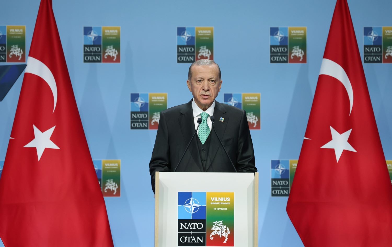 رەجەب تەییب ئەردۆغان، لەکاتی کۆنفرانسە رۆژنامەڤانییەکە لە لووتکەی ناتۆ، وێنە: AA