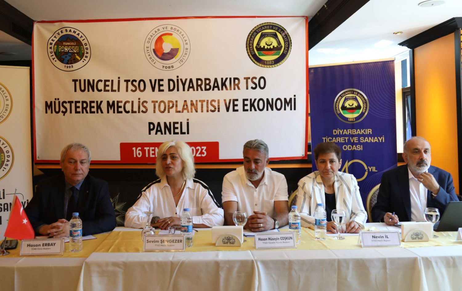 Panela Aboriyê ya Amedê û Dêrsimê hat lidarxistin