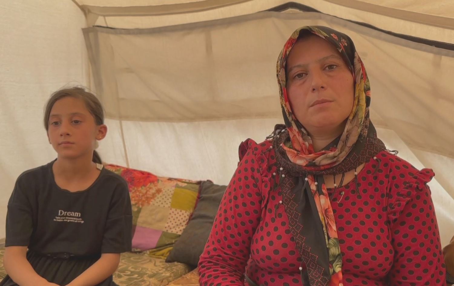 Newxeşên penceşêrê yên Efrînê: Alîkariya me bikin ku em li ba zarokên xwe bimînin