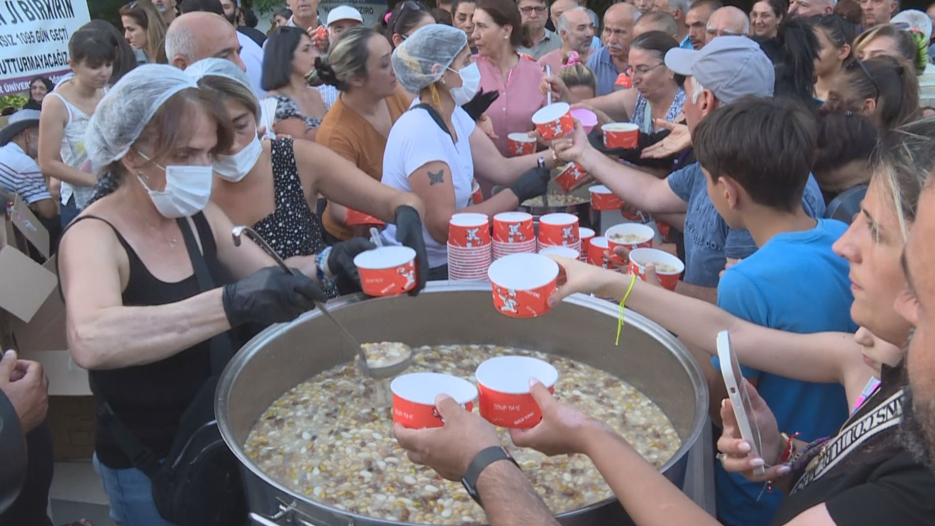 Li Dêrsimê aşûre hat belavkirin: Bila kes ji ber ziman û baweriya xwe neyê kuştin