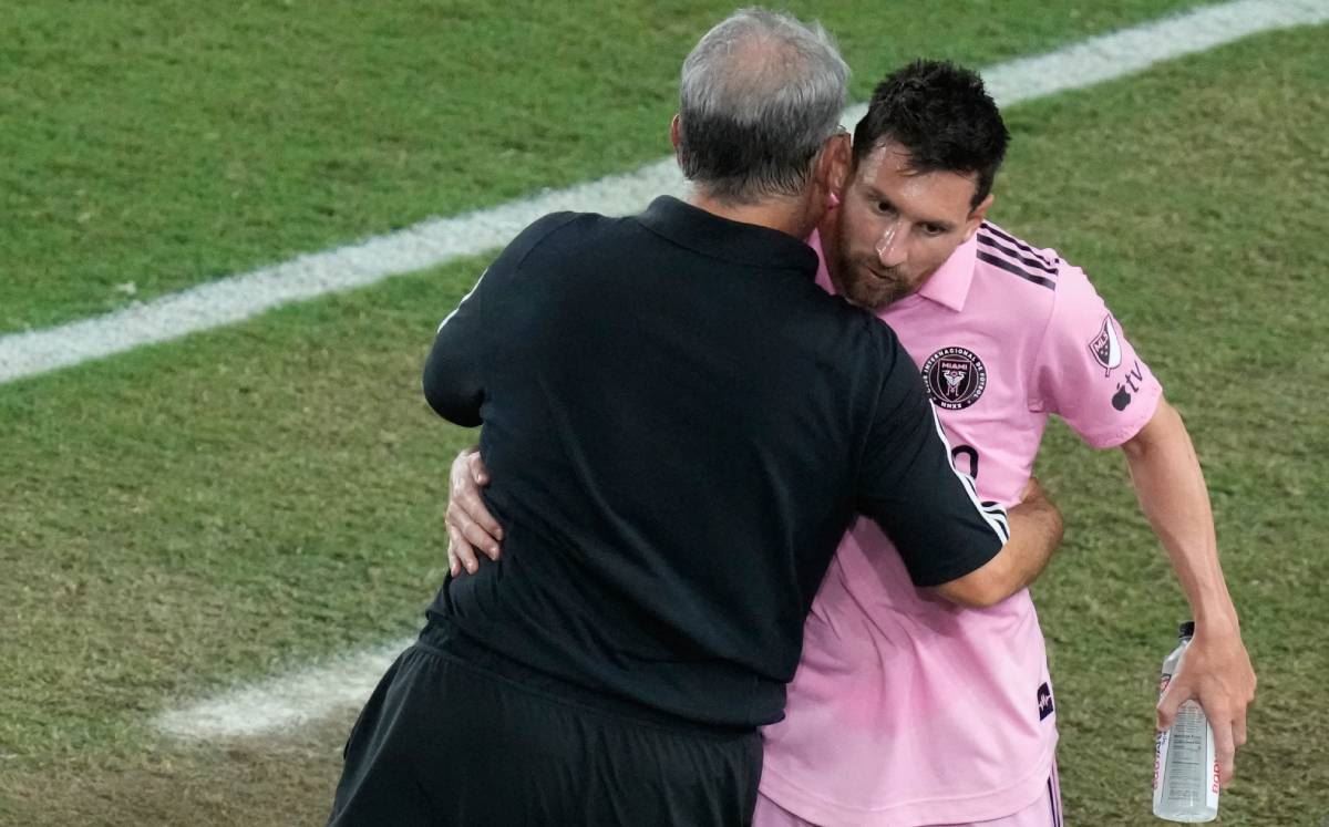 مێسی و تاتا