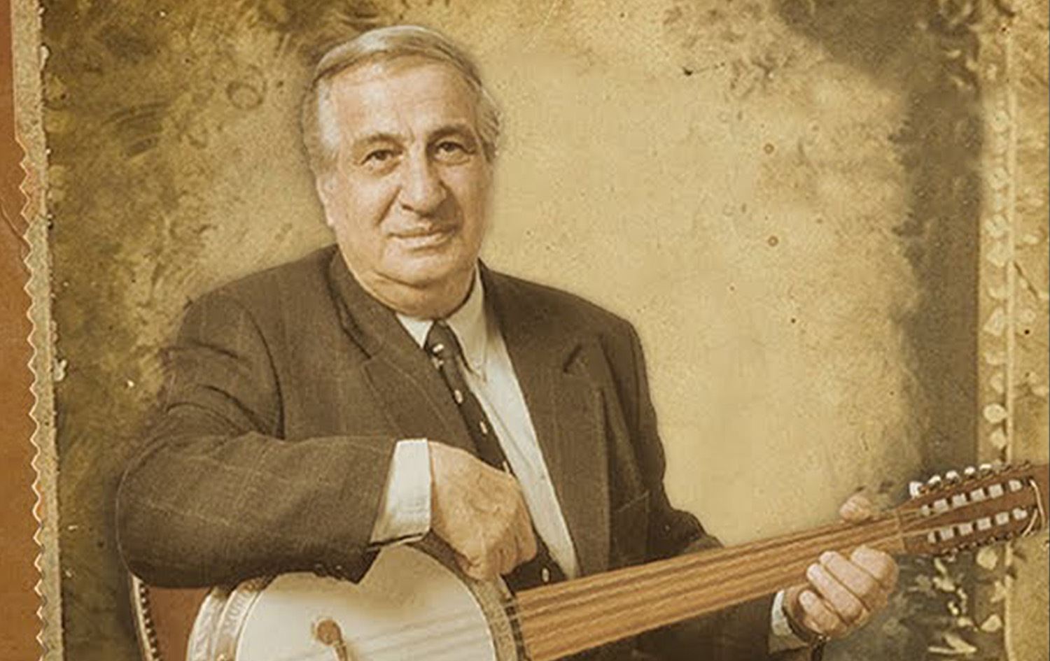Kürt müziğinin ölümsüz ismi Aram Tigran’ın ölüm yıl dönümü