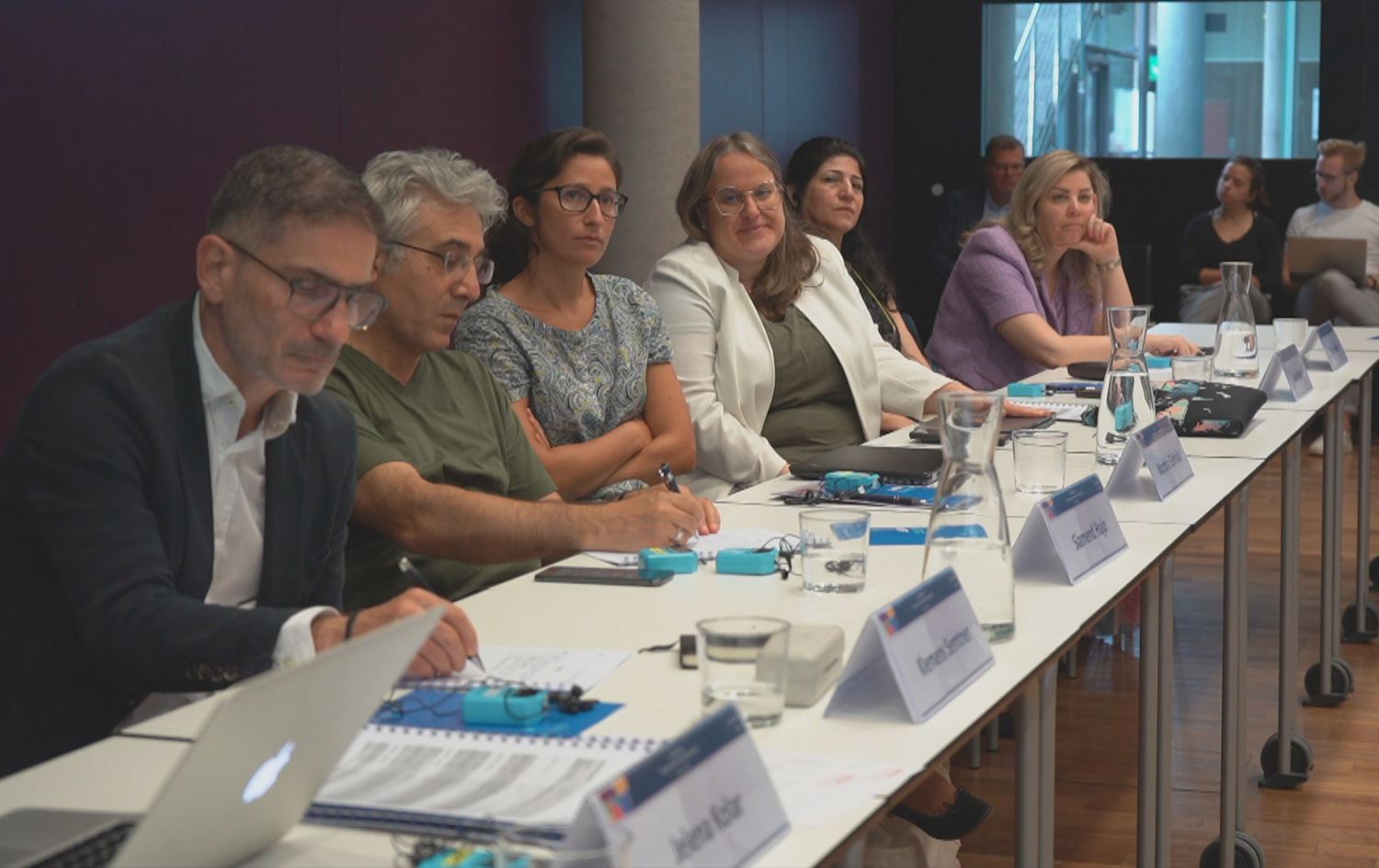 Şandeyeke Kurd, Suryan û Ereban ji bo wergirtina sûdê çû Îtalyayê