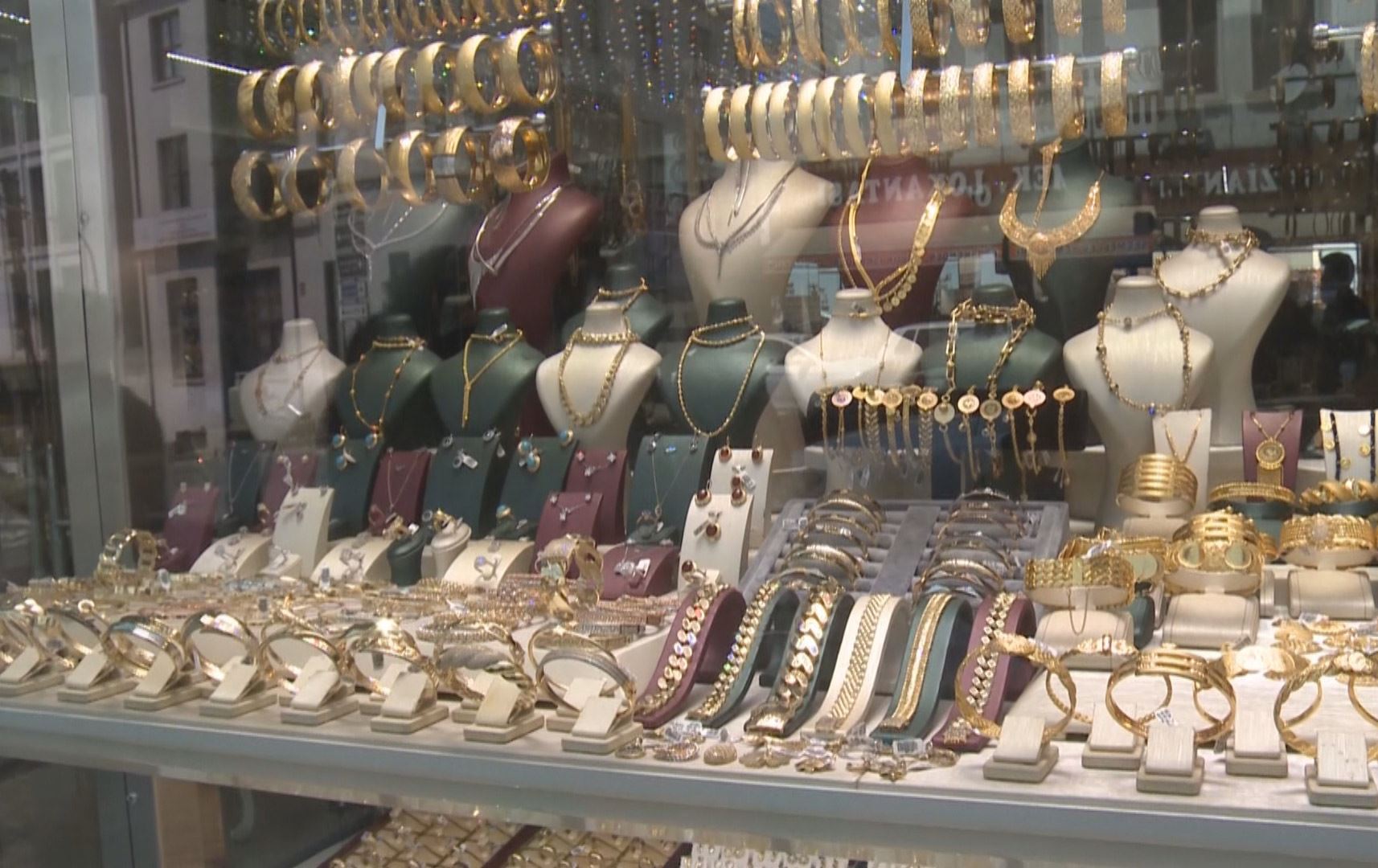 حکومەتی تورکیا هاوردەکردنی زێڕ سنووردار دەکات