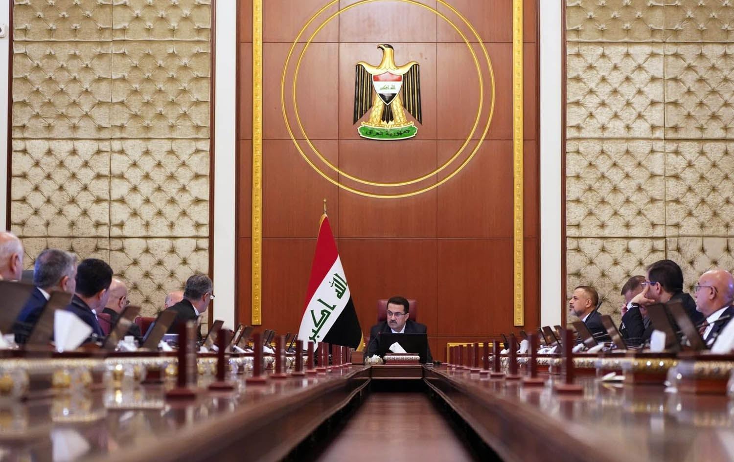 وێنەیەکی ئەرشیڤیی کۆبوونەوەیەکی حکومەتی عێراق بەسەرۆکایەتیی محەممەد شیاع سوودانی