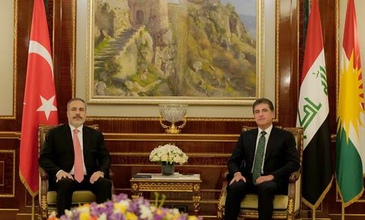 رئيس إقليم كوردستان نيجيرفان بارزاني ووزير الخارجية التركي هاكان فيدان